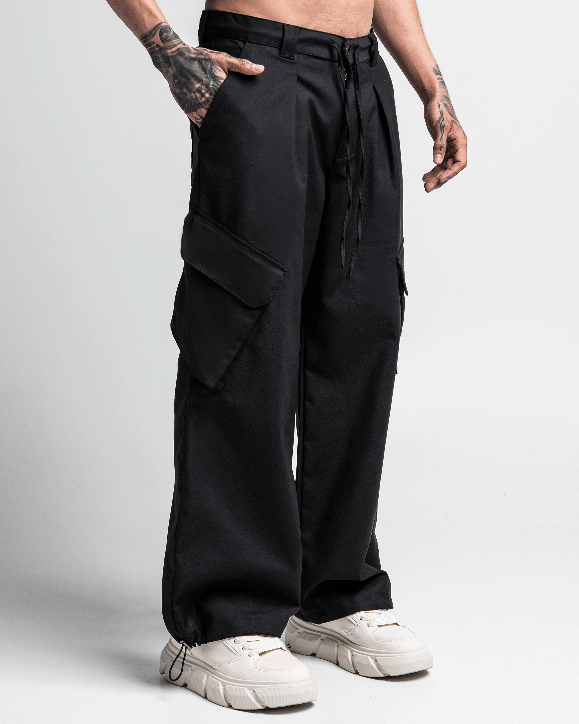 Tailored Cargo Negro Drill