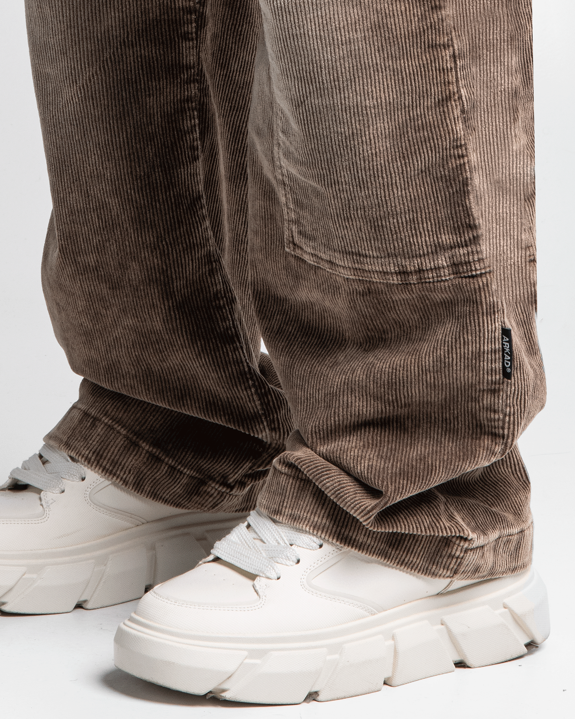 Pantalón Corduroy Acidwash Cafe
