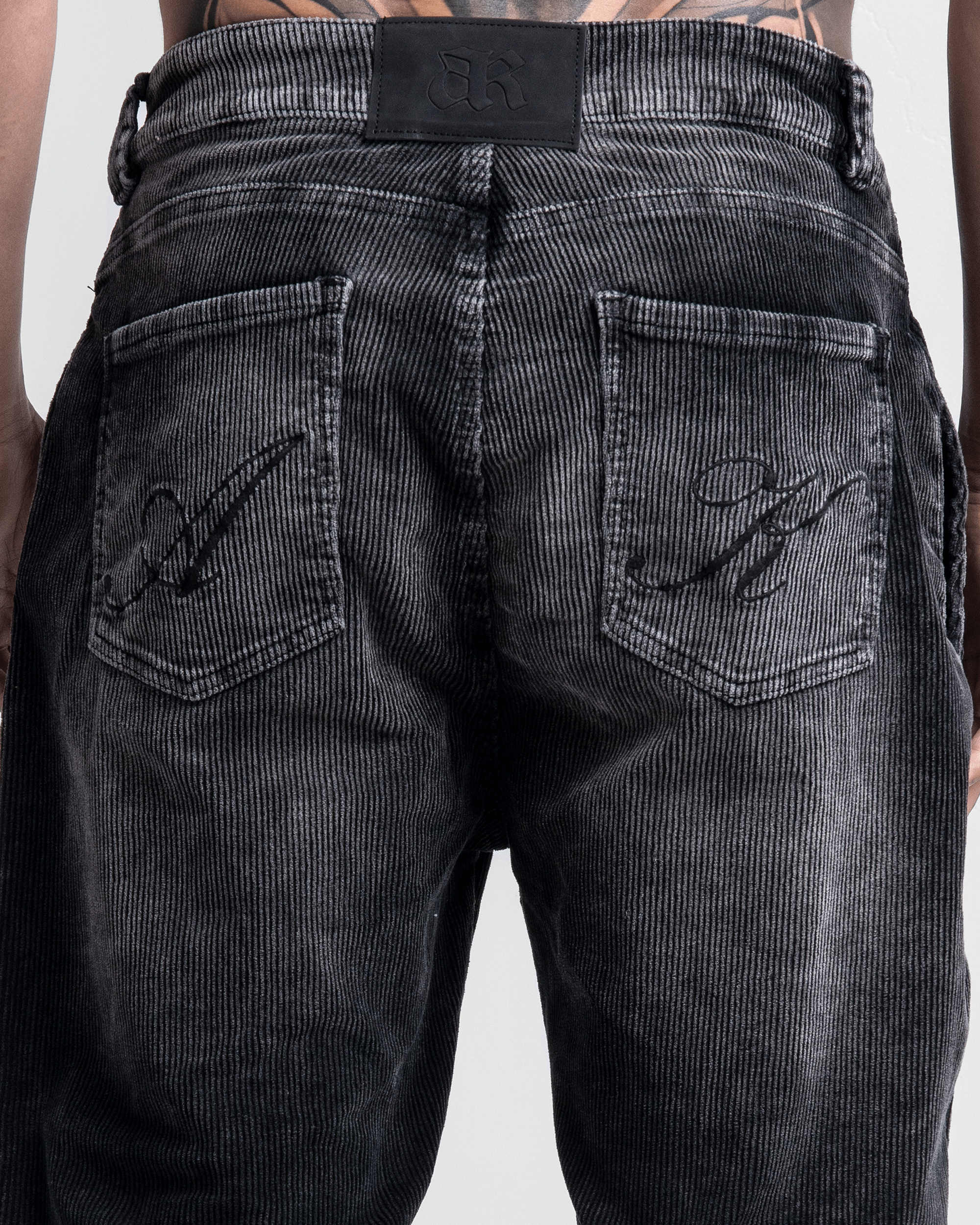 Pantalón Corduroy Acidwash Negro