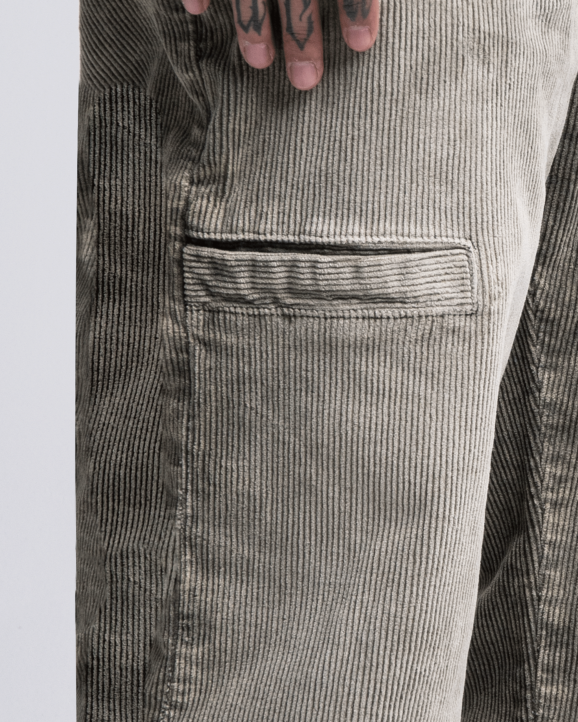 Pantalón Corduroy Acidwash Verde