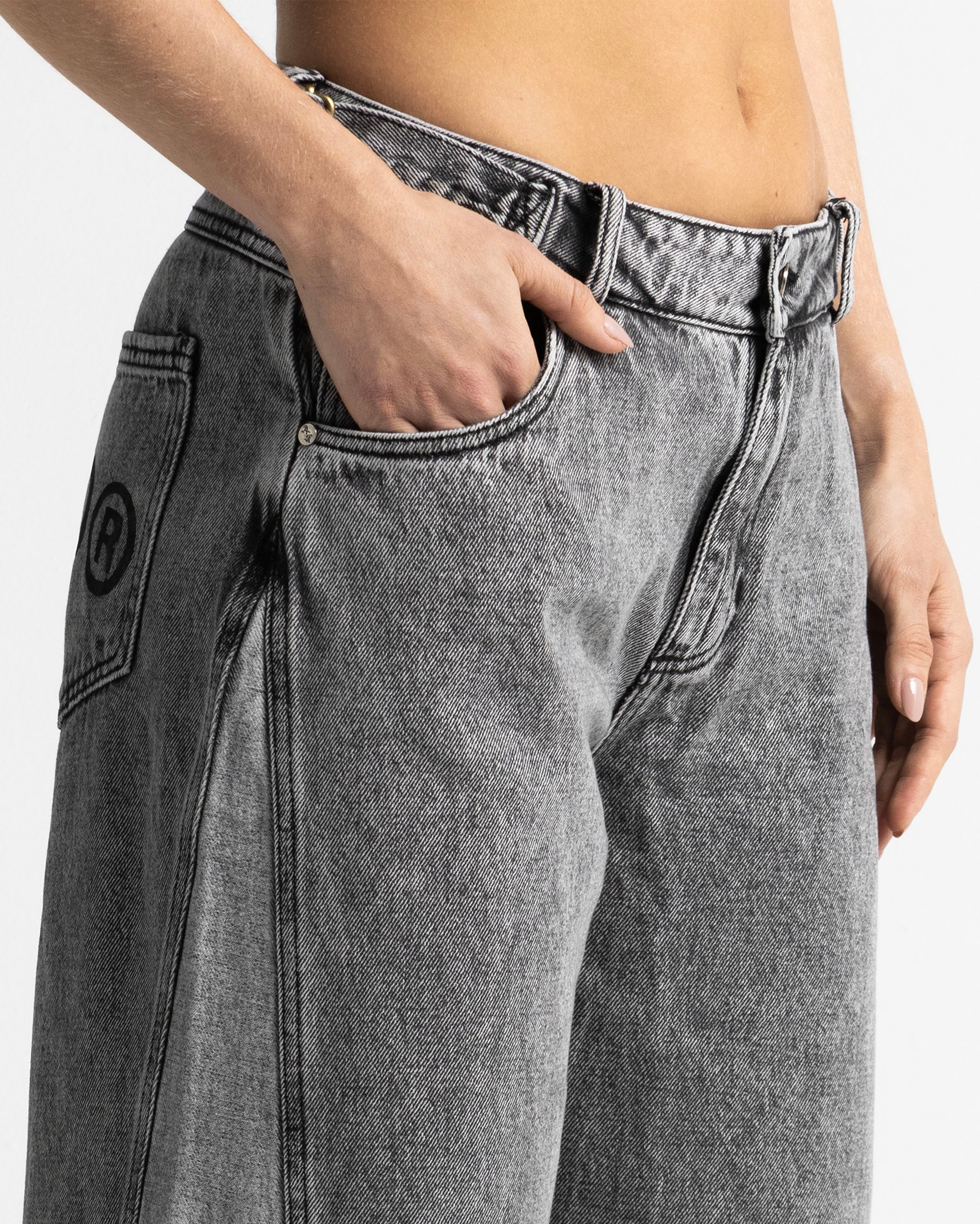 Printed Jean Gris Cortes Mujer