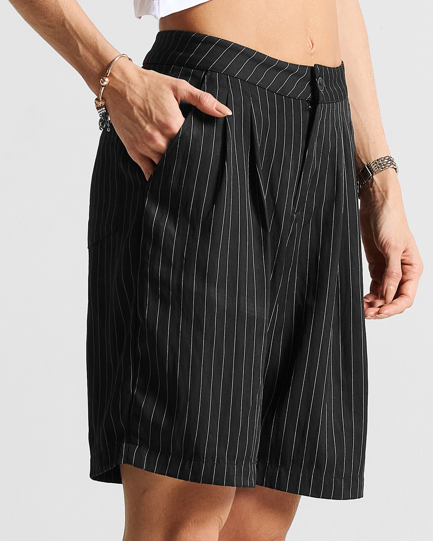 Tailored Pintstripe Jort Mujer