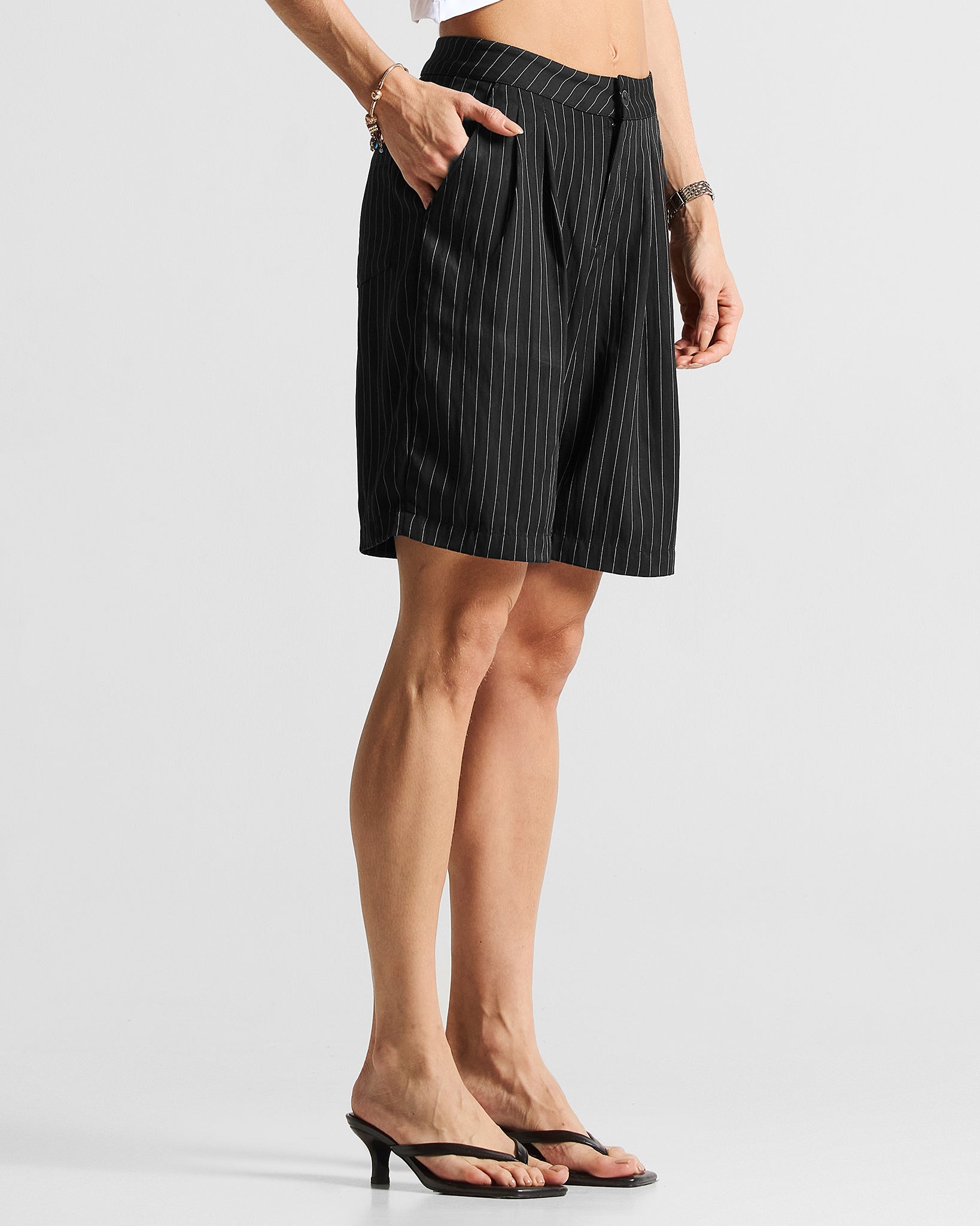 Tailored Pintstripe Jort Mujer