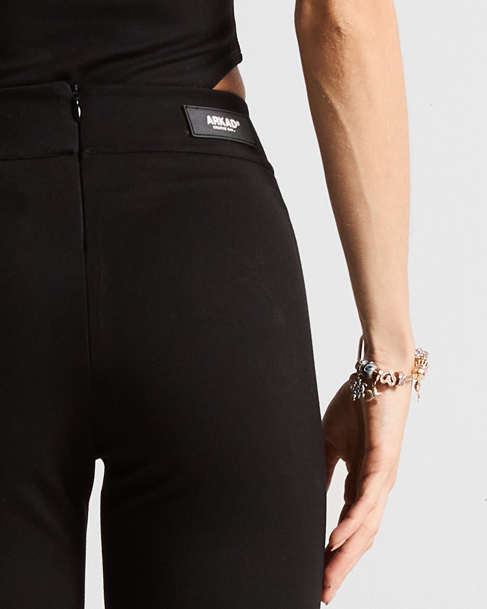 Capri Negro Mujer