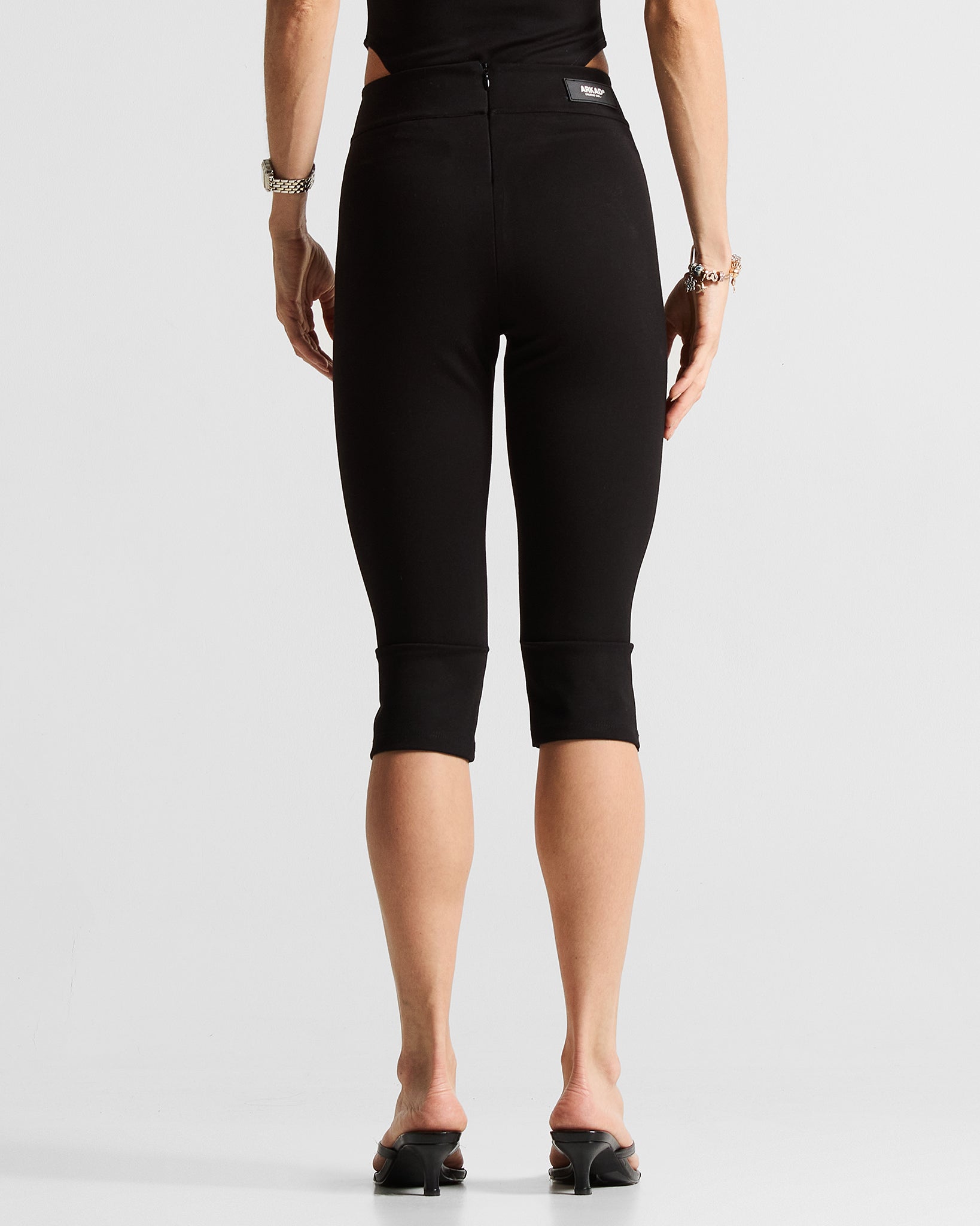 Capri Negro Mujer