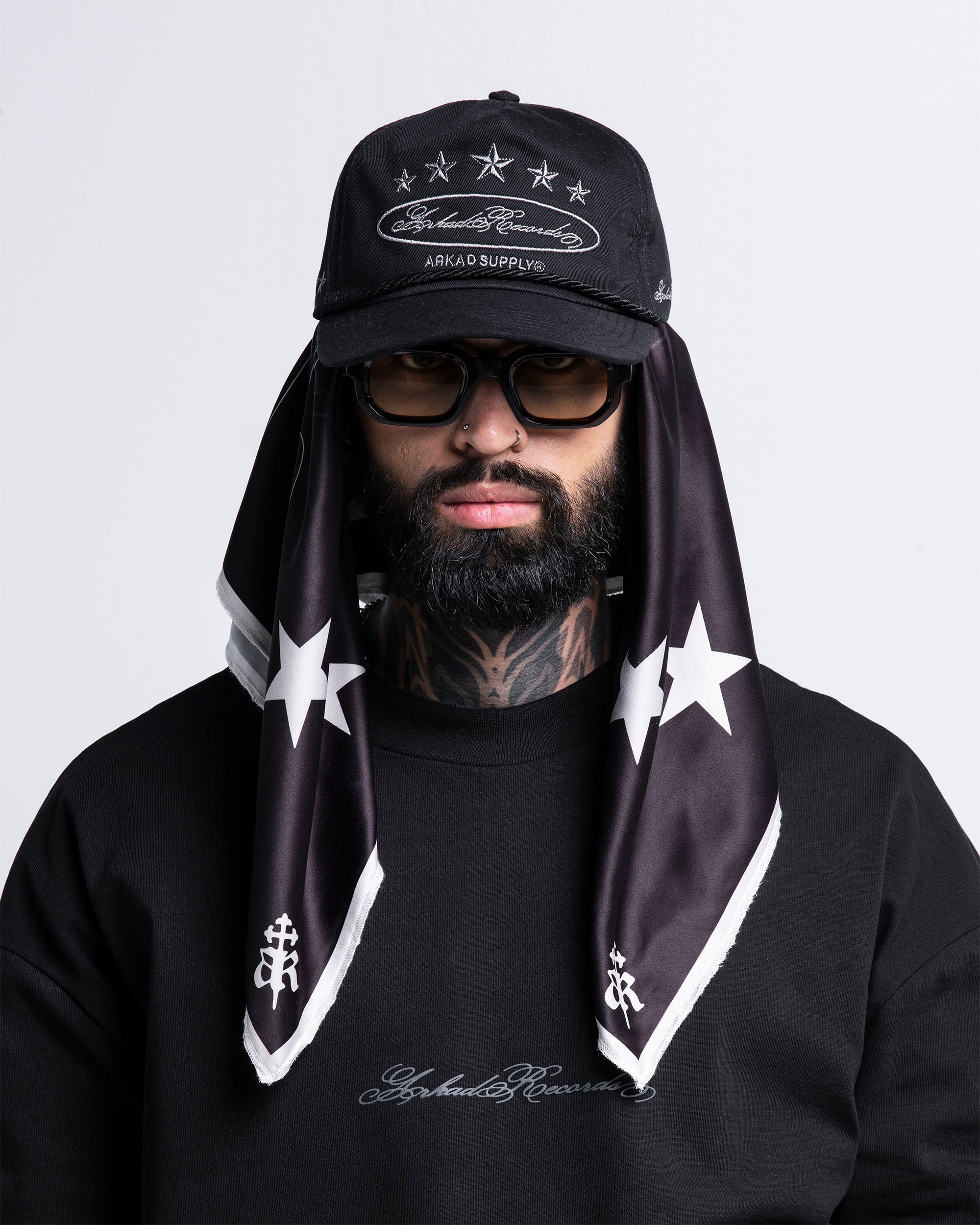 Gorra Cordón Negra Con Plateado Arkad Records