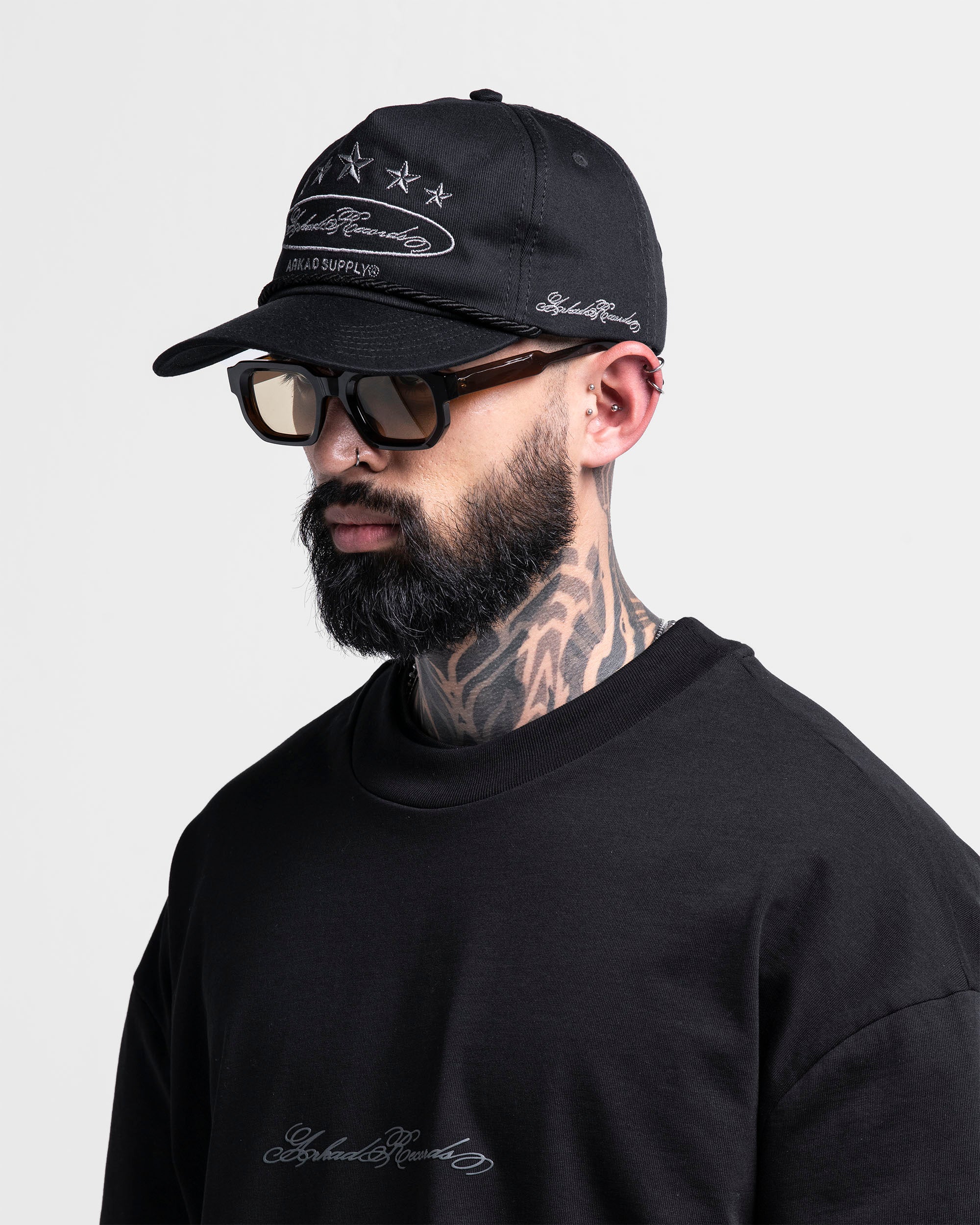 Gorra Cordón Negra Con Plateado Arkad Records