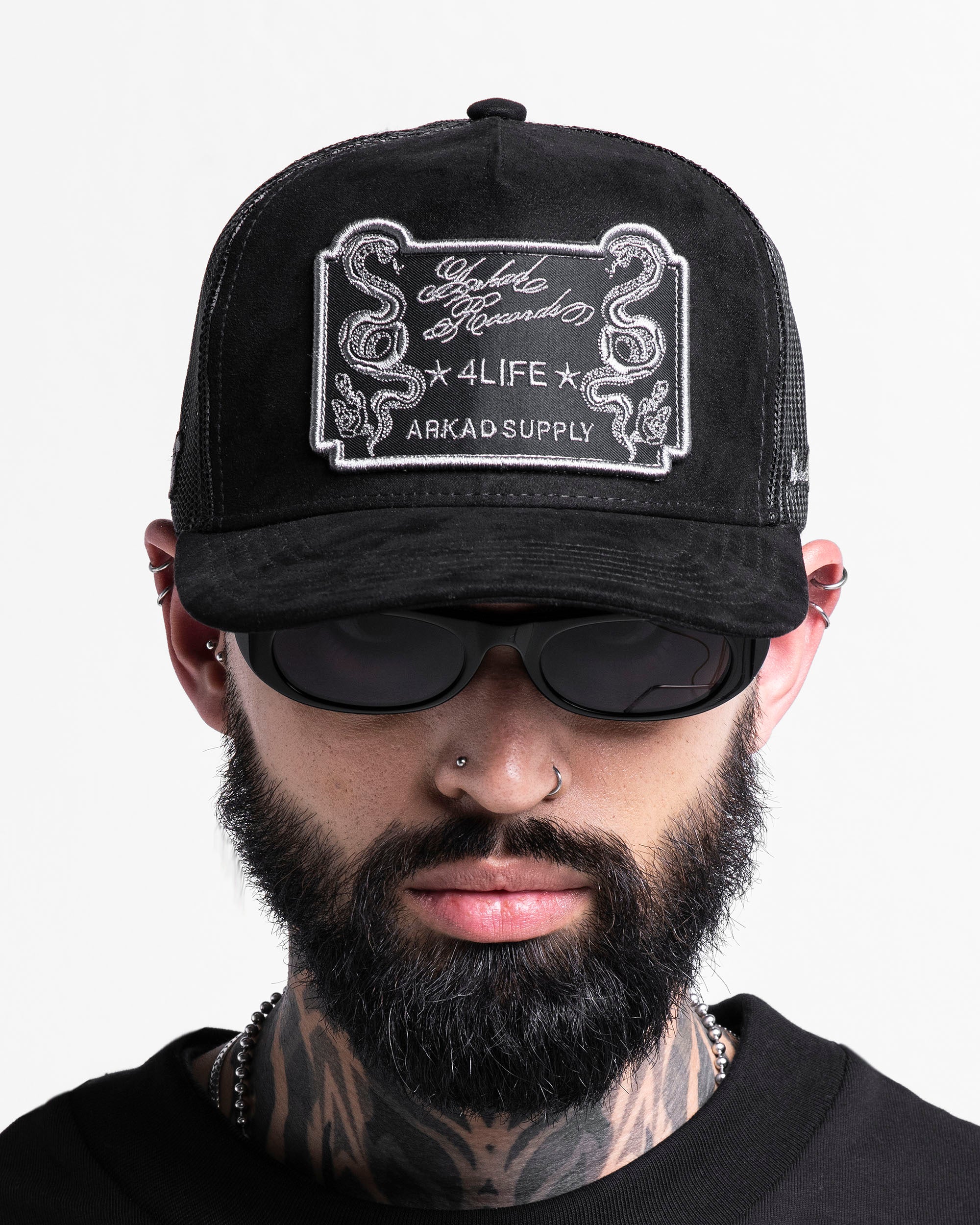 Gorra Velvet Negra Snakes