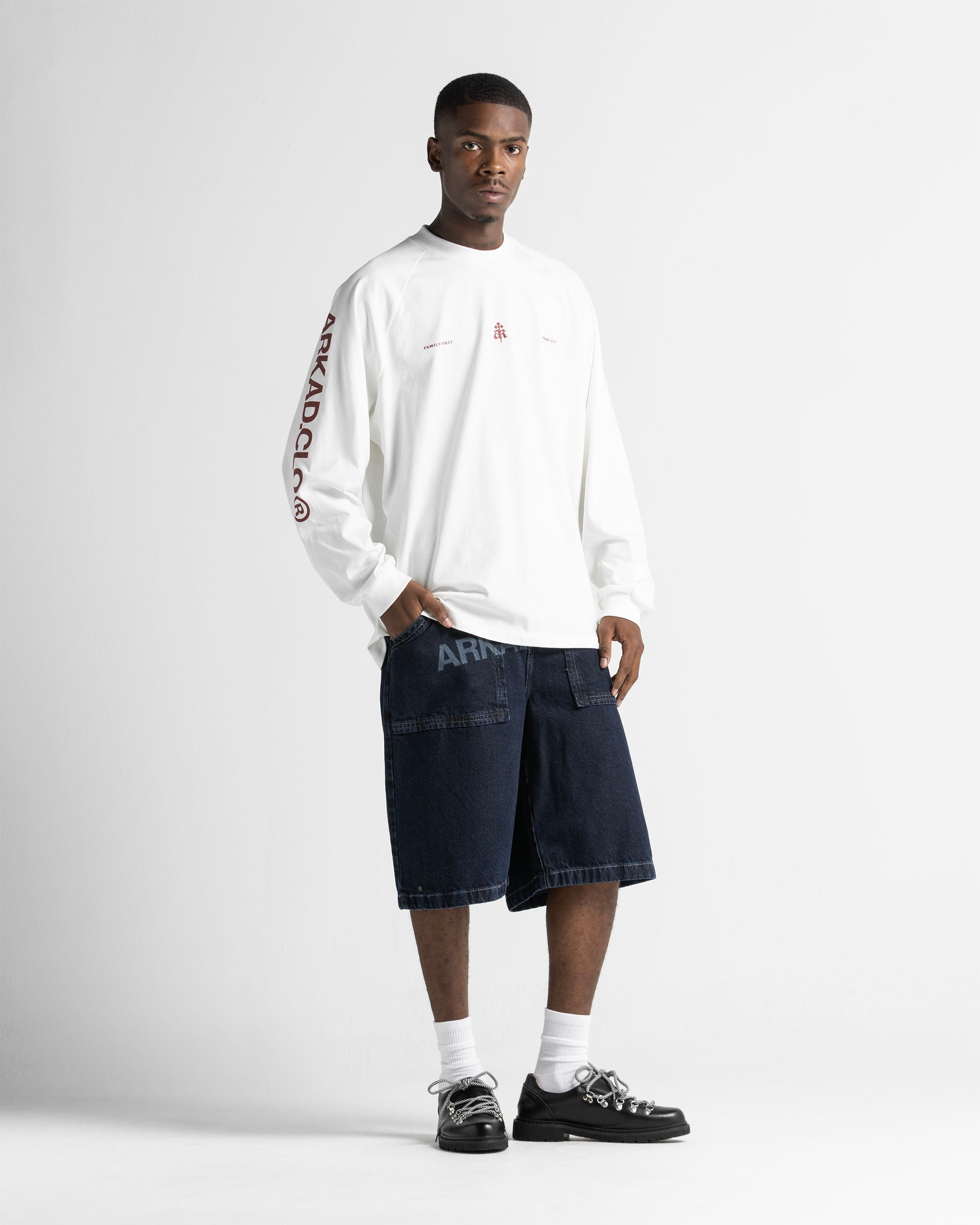 Hoodie Sleeve Blanco Logo Rojo