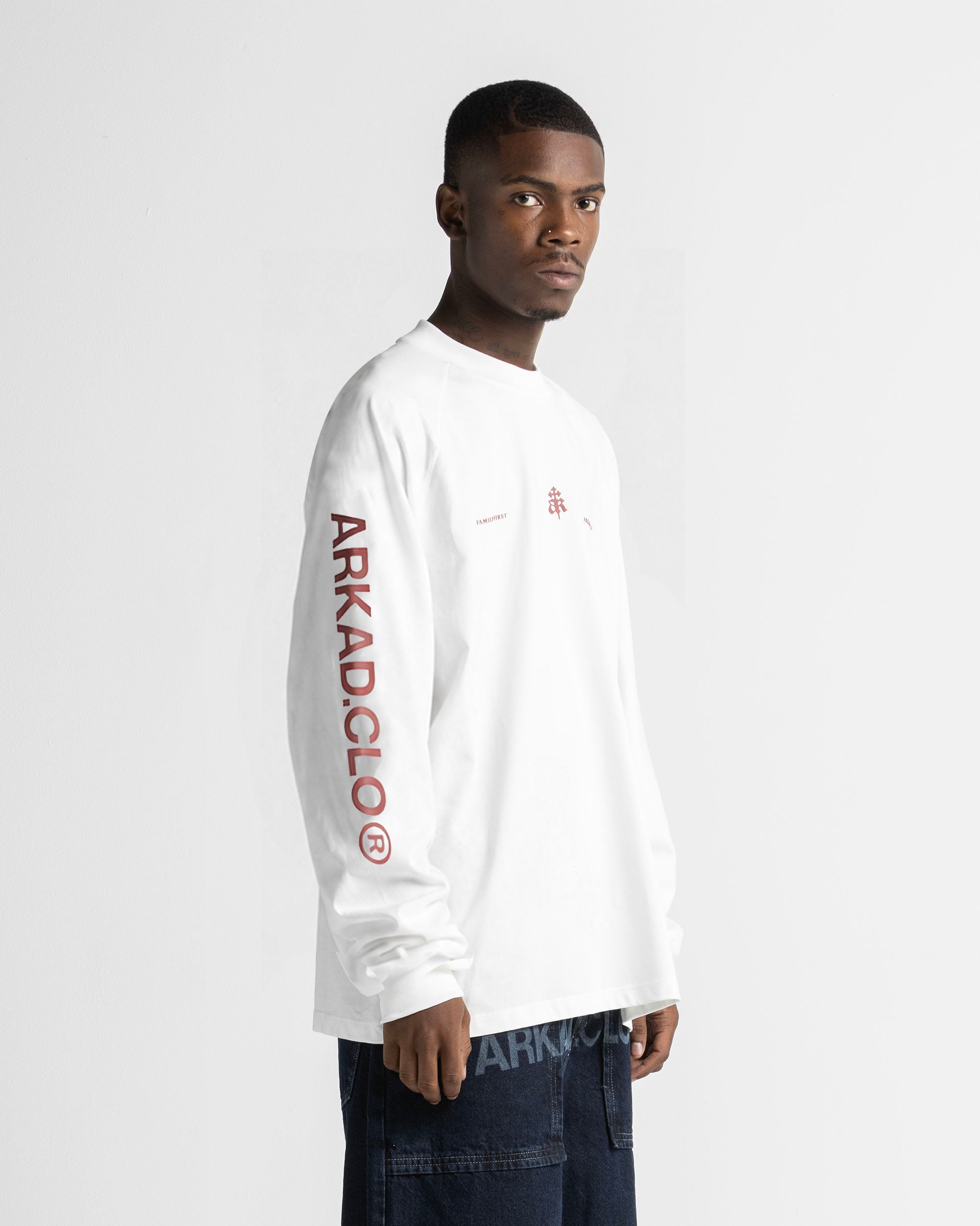 Hoodie Sleeve Blanco Logo Rojo
