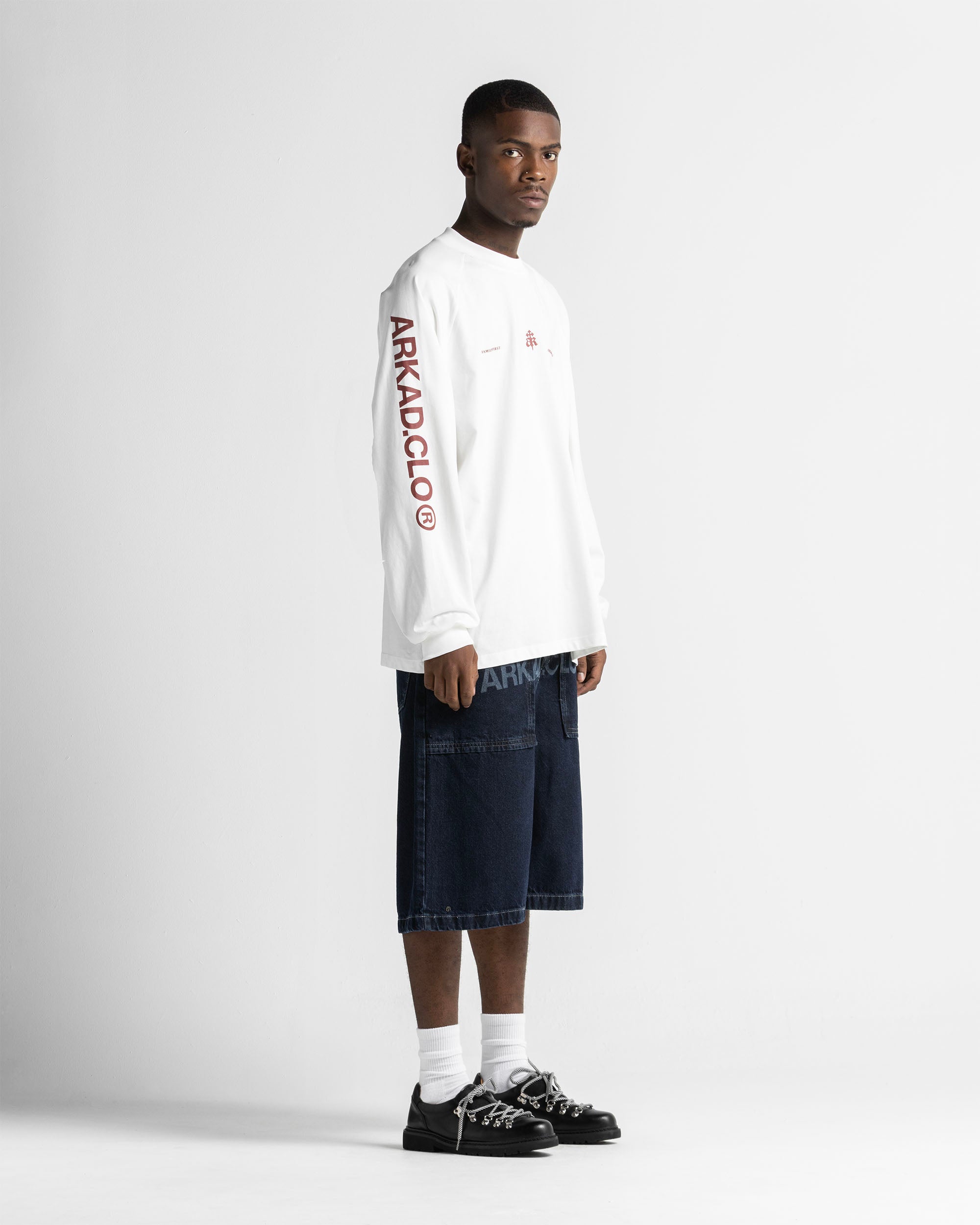 Hoodie Sleeve Blanco Logo Rojo