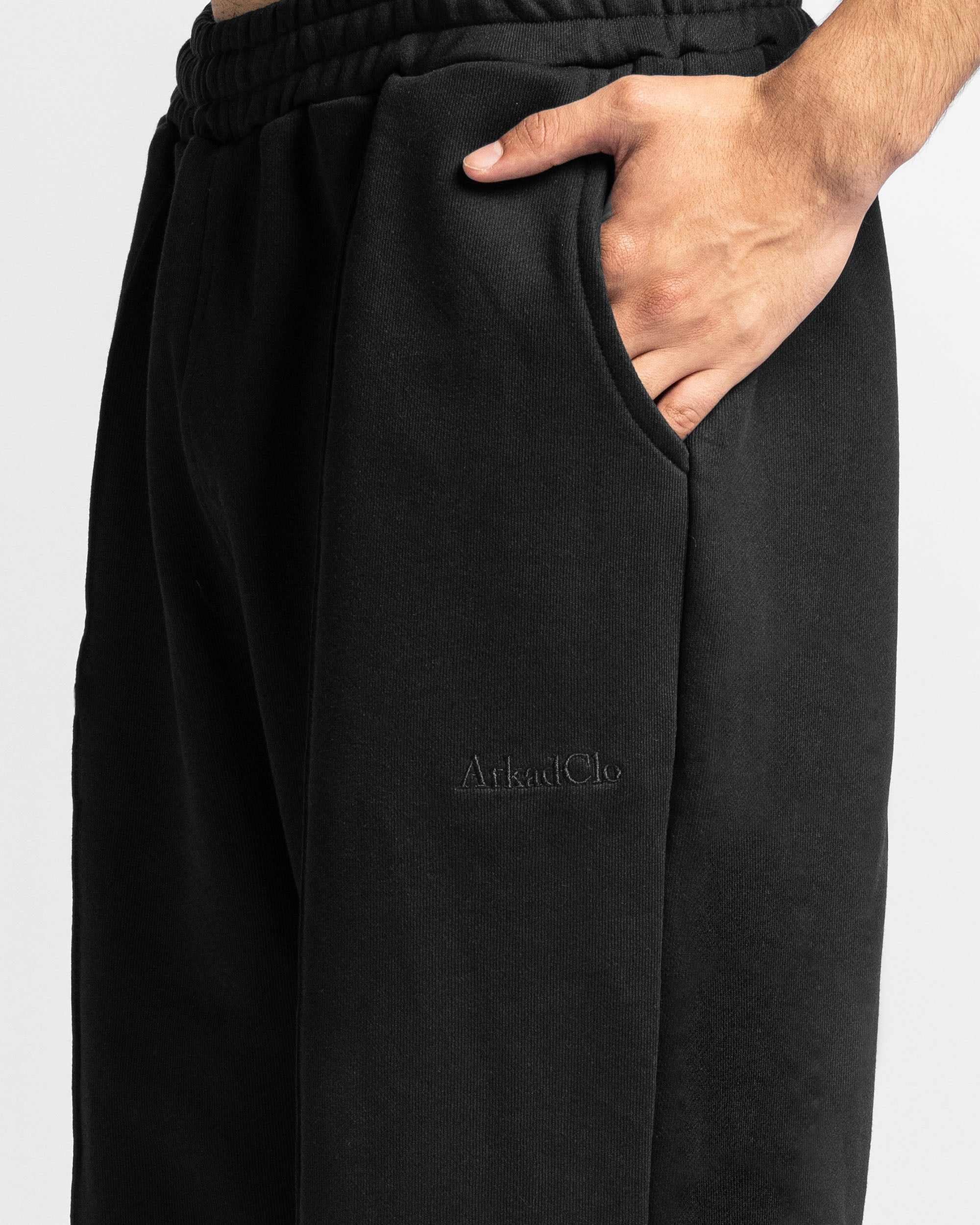 Pintuck Pant Negro Bordado - Unisex