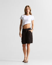 Asymmetric Baby Tee Blanca