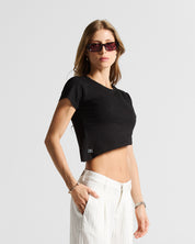 Asymmetric Baby Tee Negra