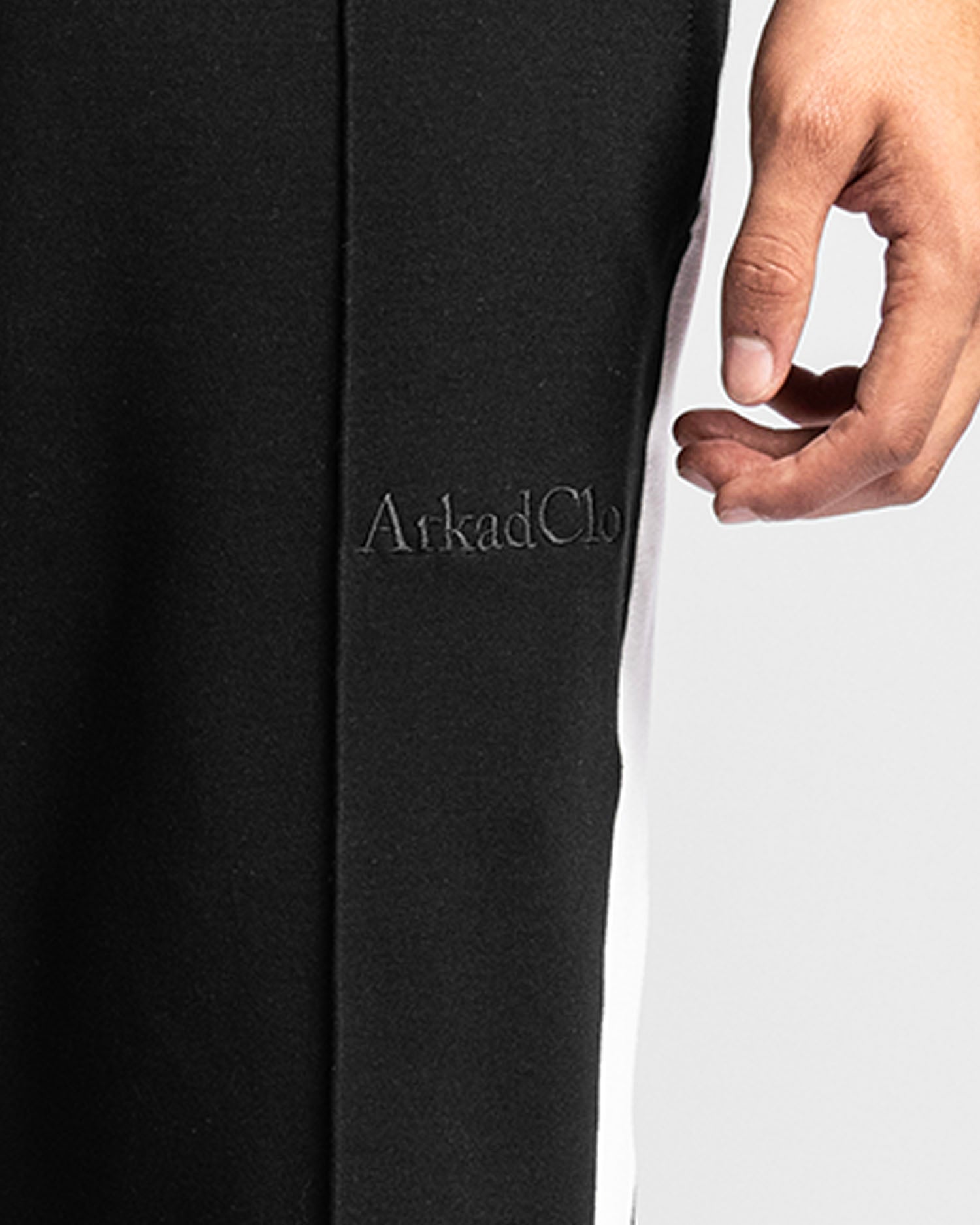 Pintuck Pant Negro Con Blanco