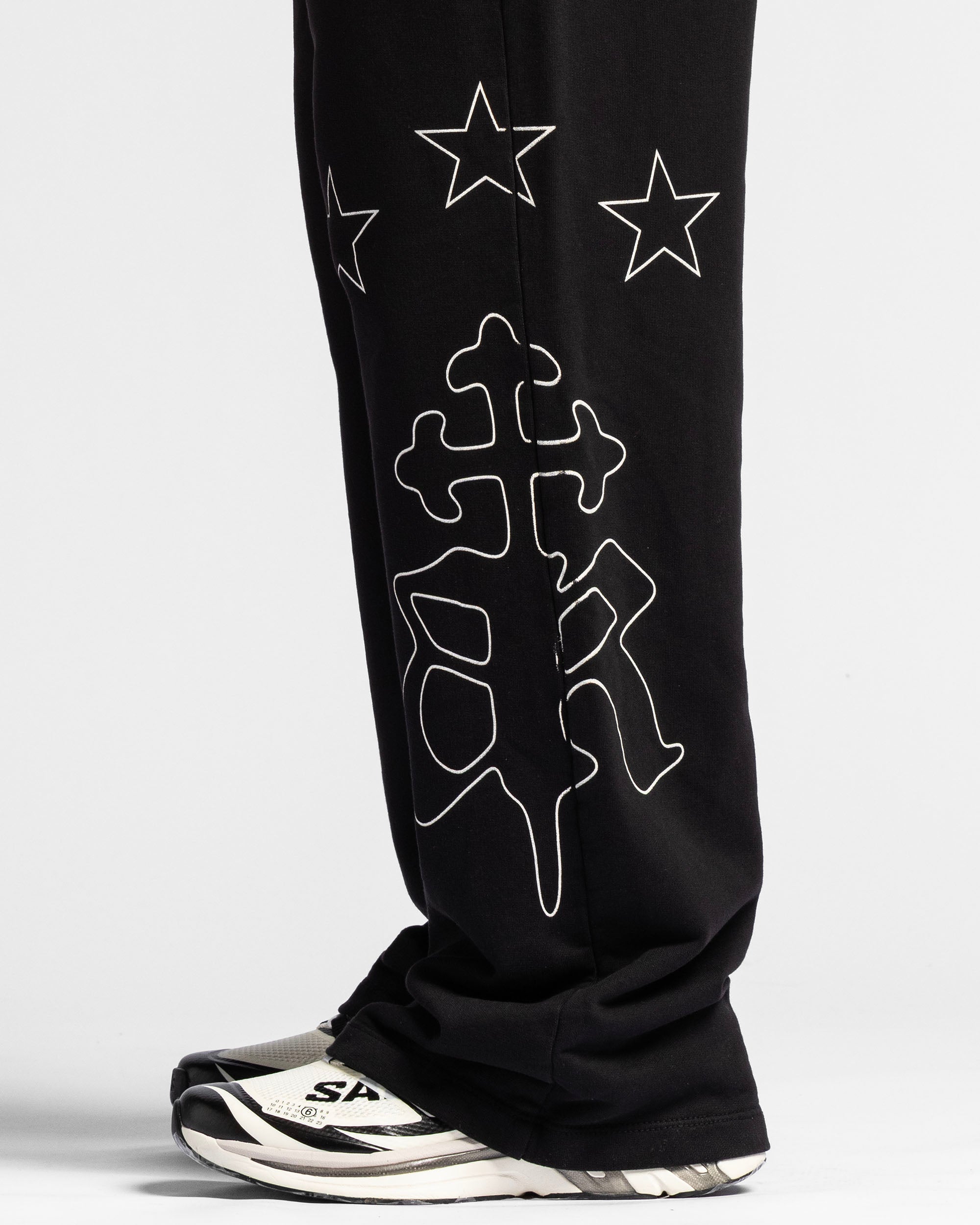 Washed Sweatpant Negra Con Rojo Nato