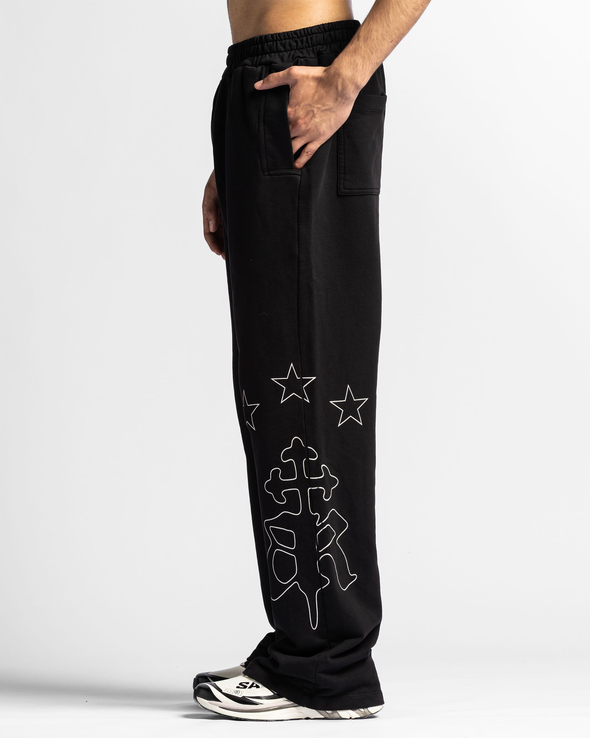 Washed Sweatpant Negra Con Rojo Nato