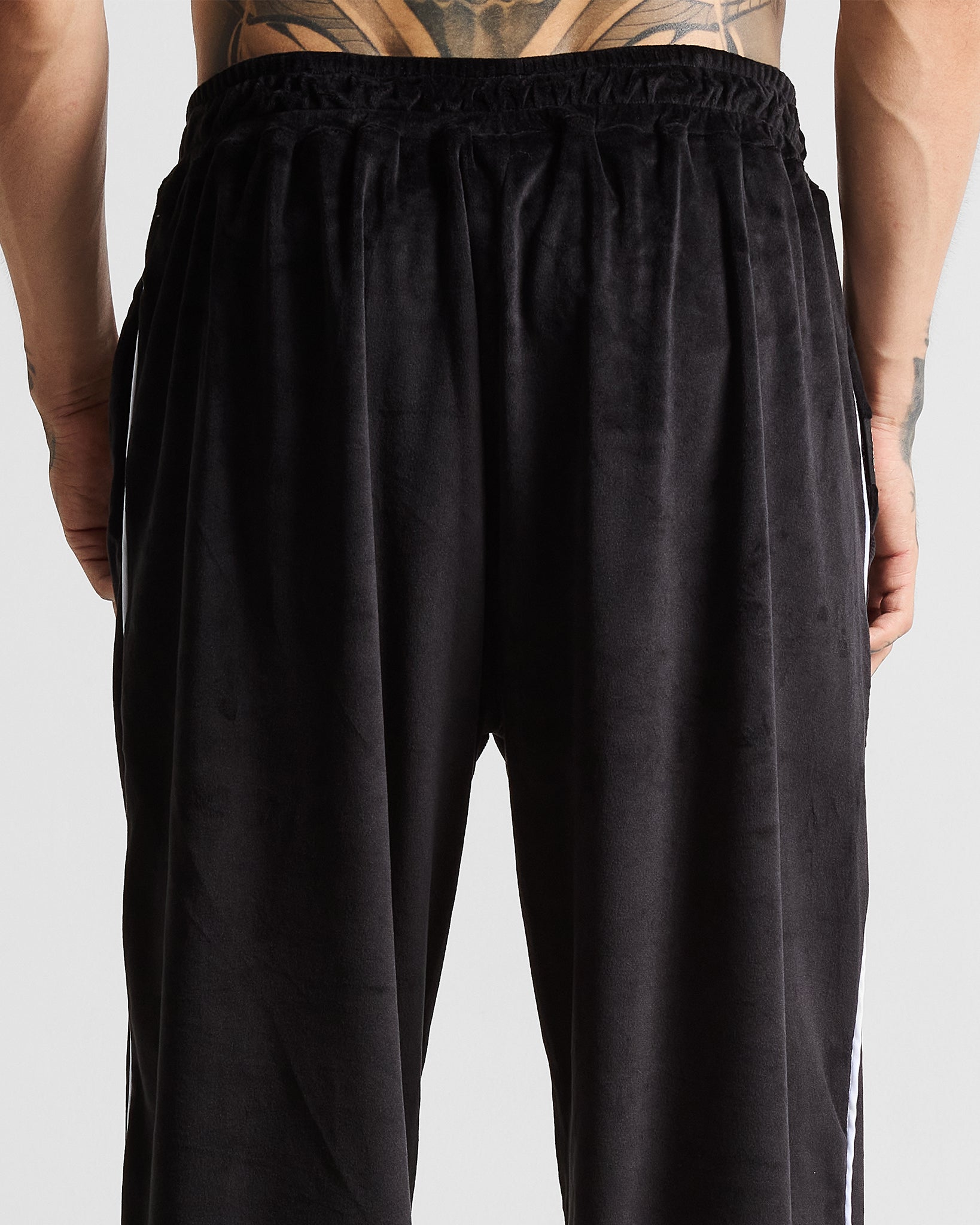 Velvet Sweatpant Negra
