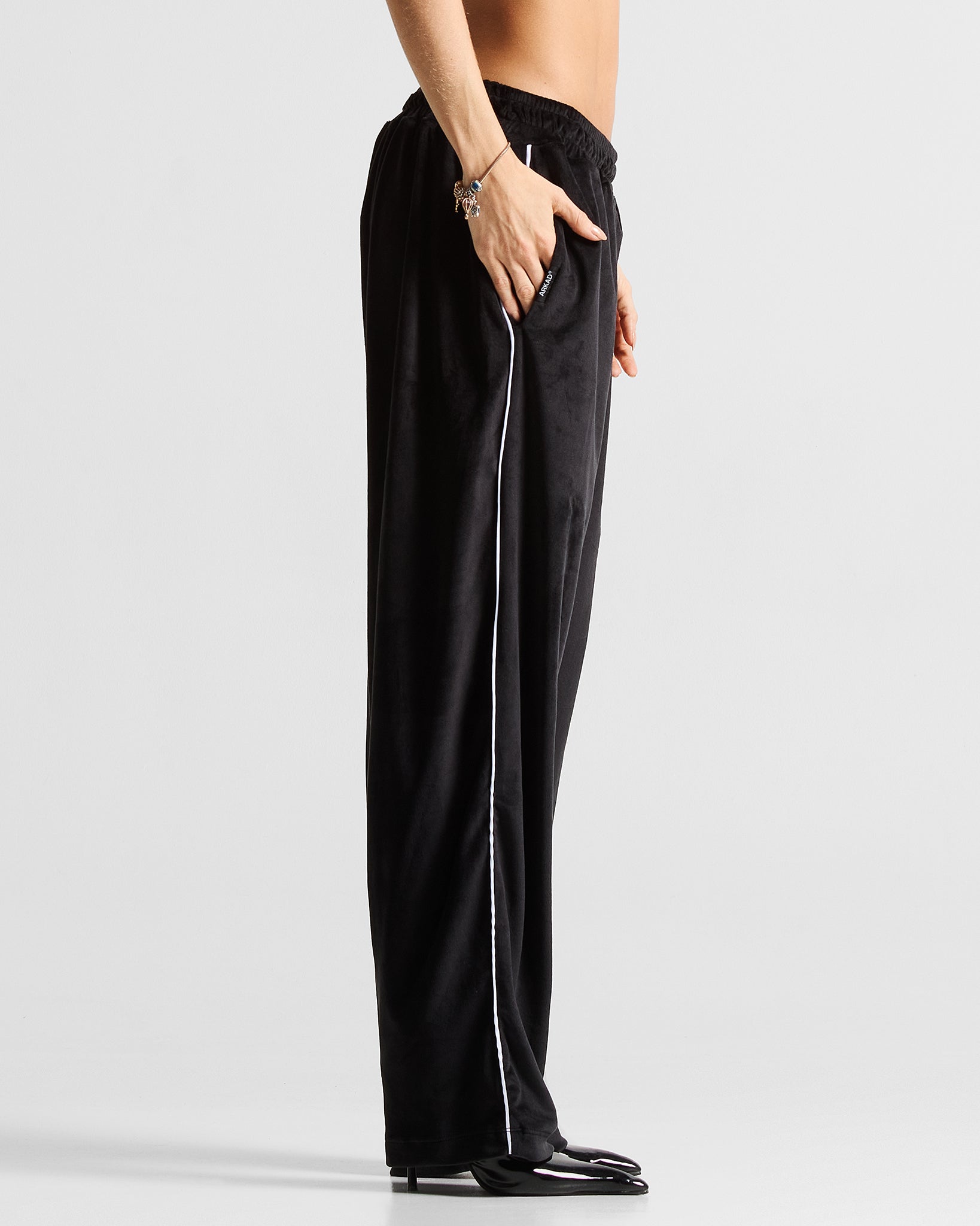 Velvet Sweatpant Negra - Unisex