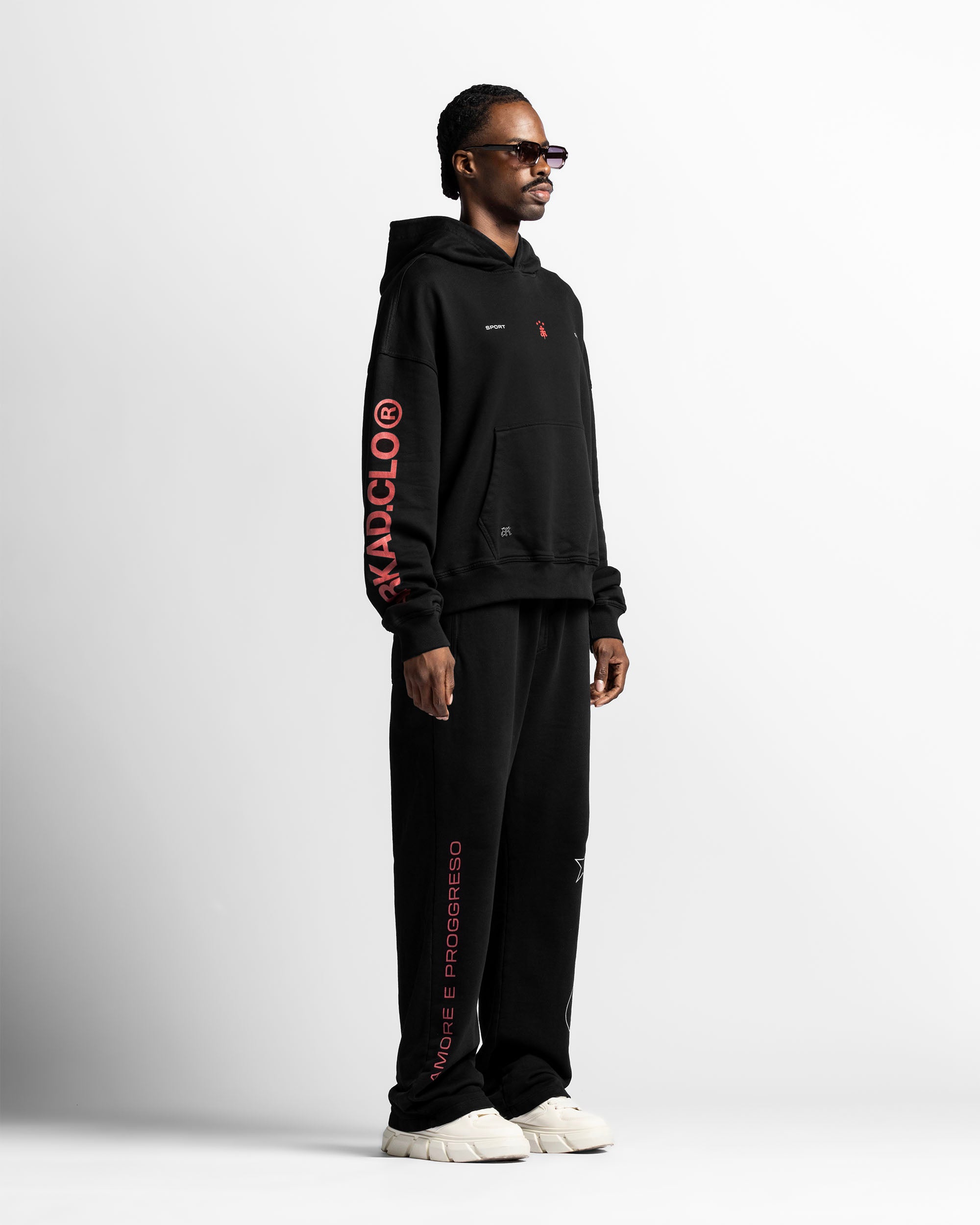 Washed Sweatpant Negra Con Rojo Nato