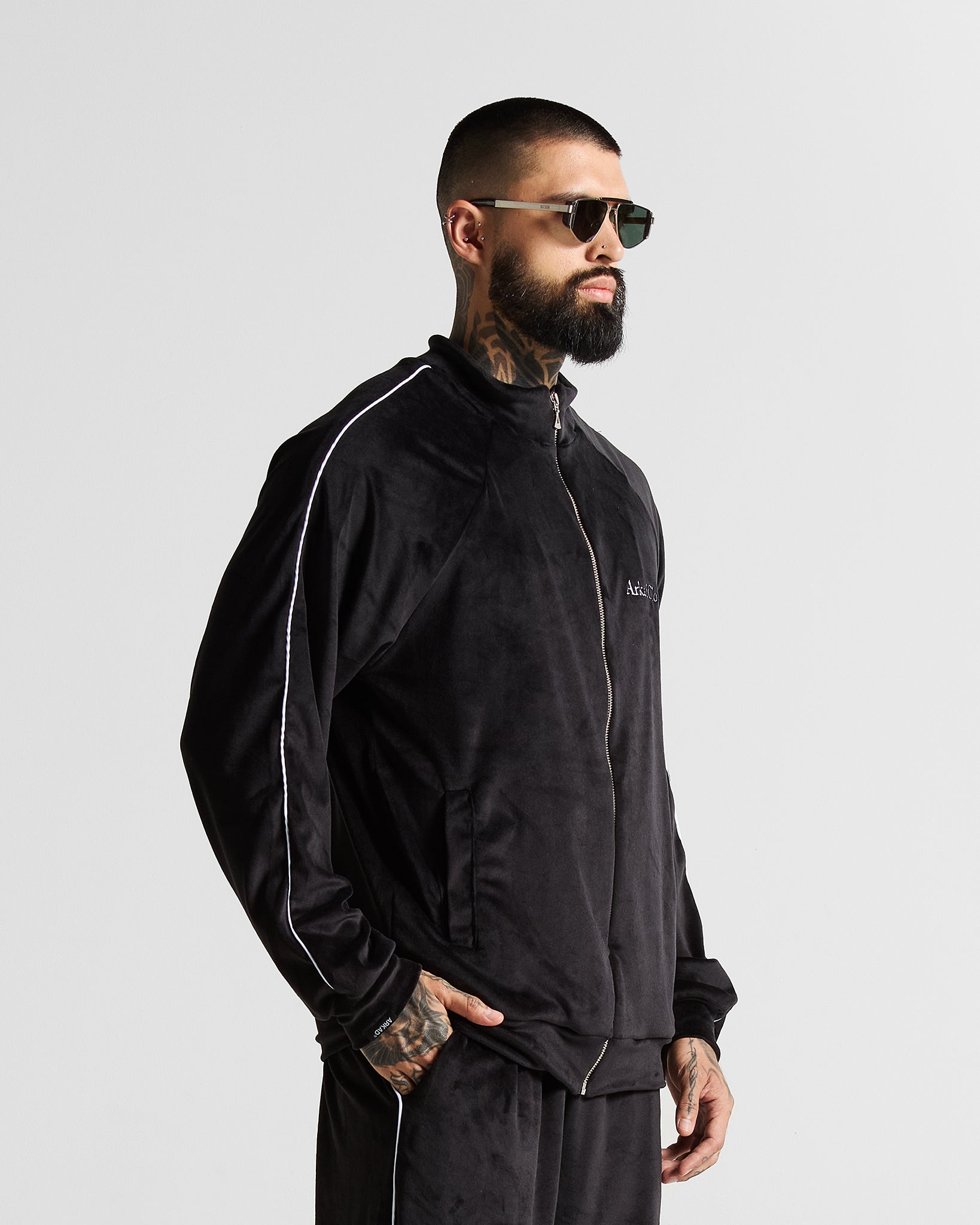 Velvet Jacket Negra