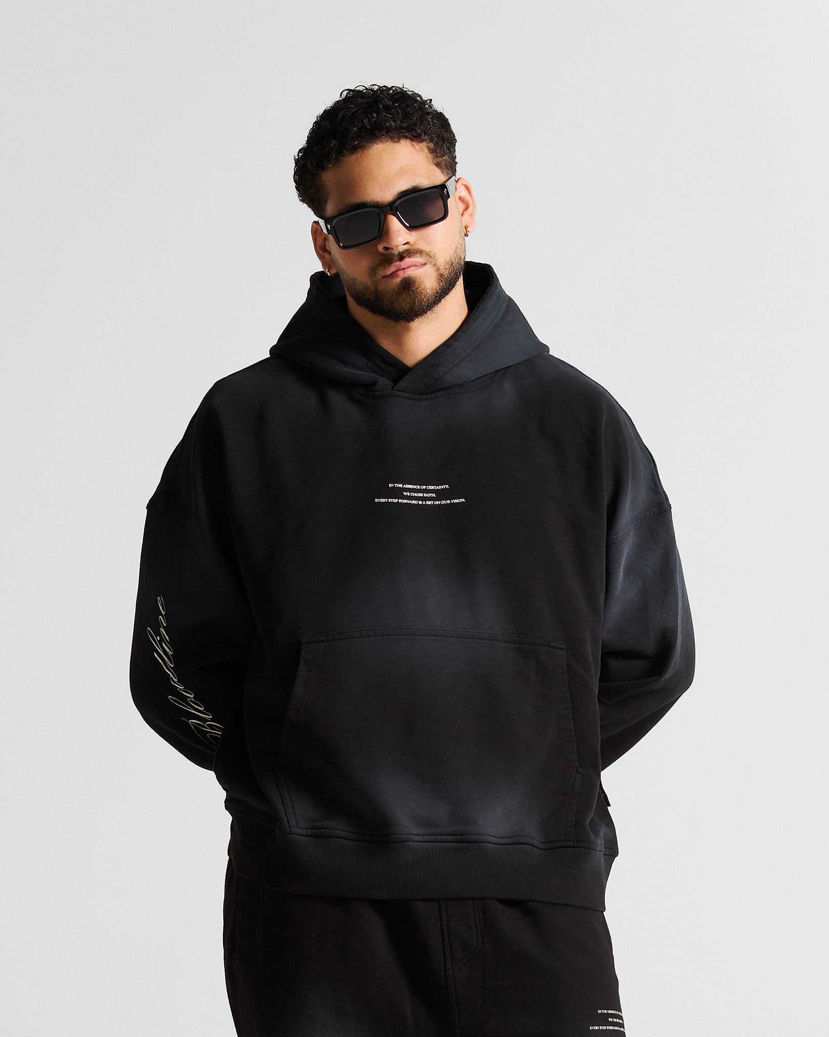 Washed Hoodie Negro Angel Arkad Clo