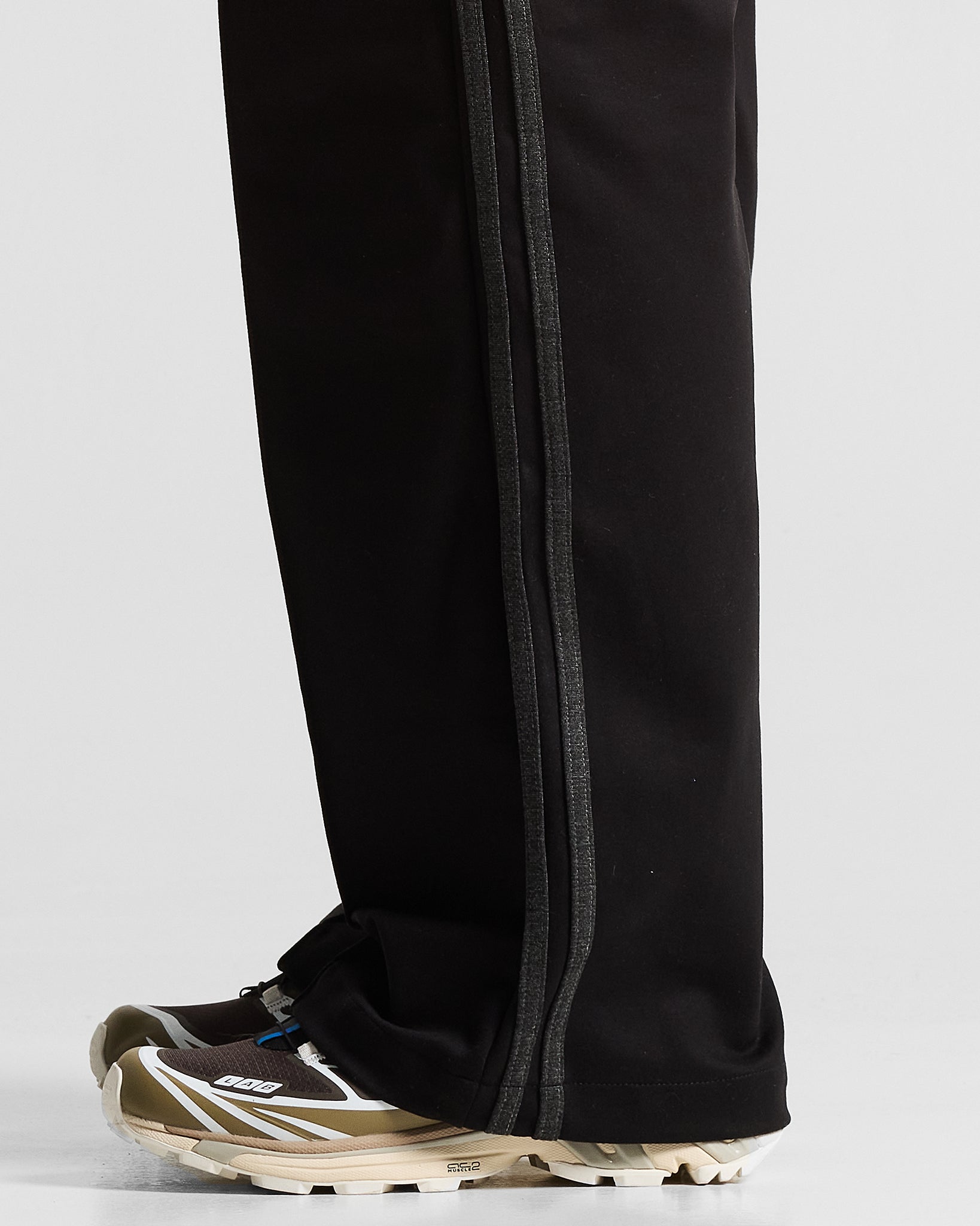 Pintuck Pant Negro con Gris