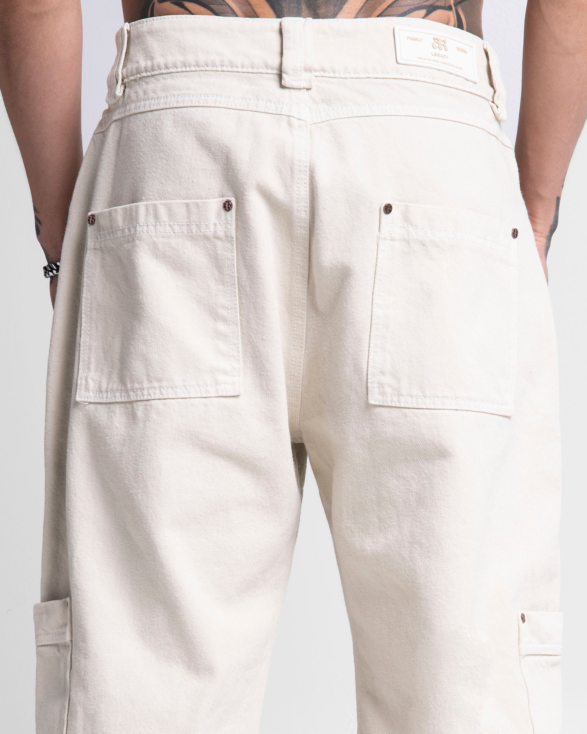 Pantalón Cortes Beige