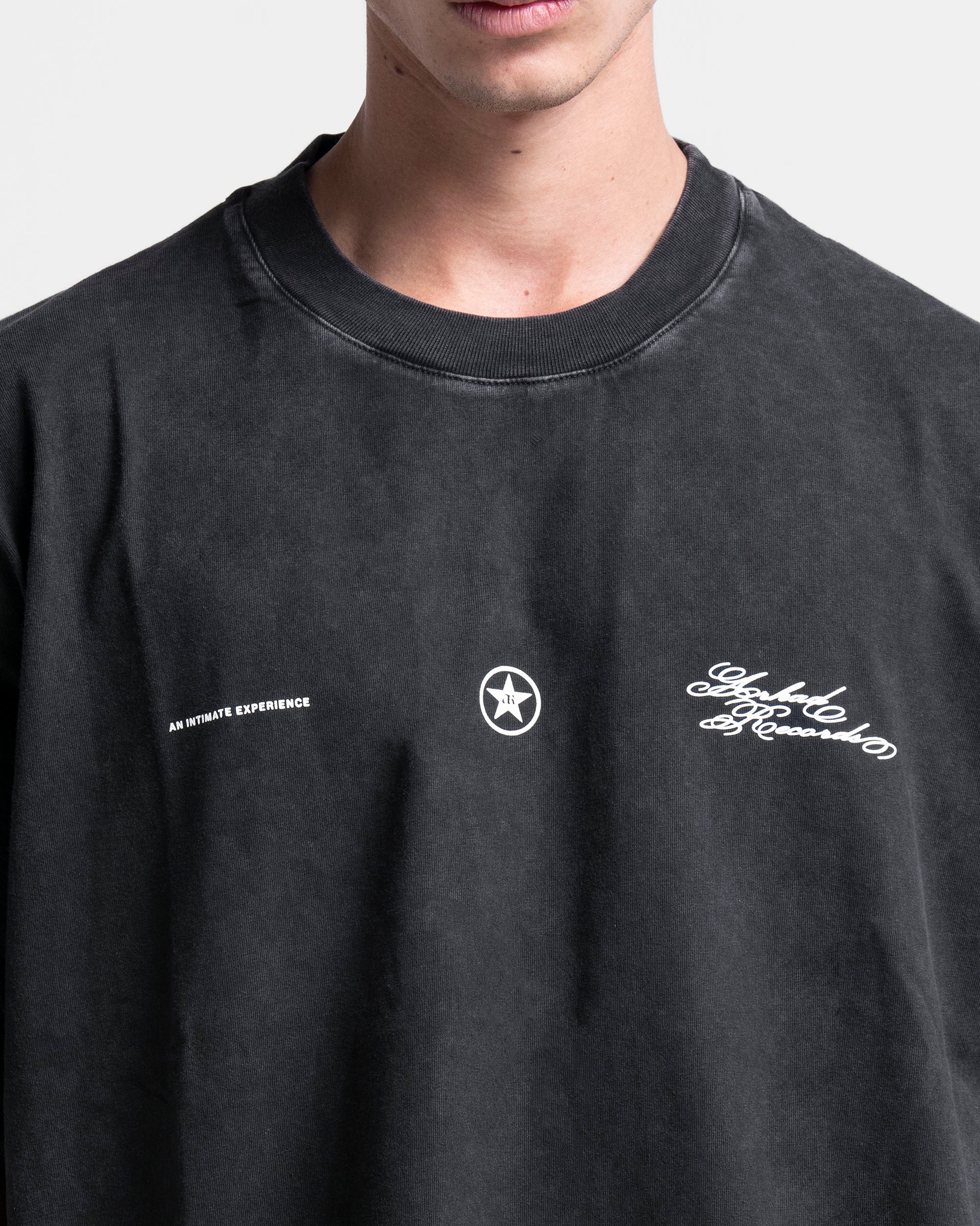 Washed Tshirt Oversize Negra Let The Music Speak