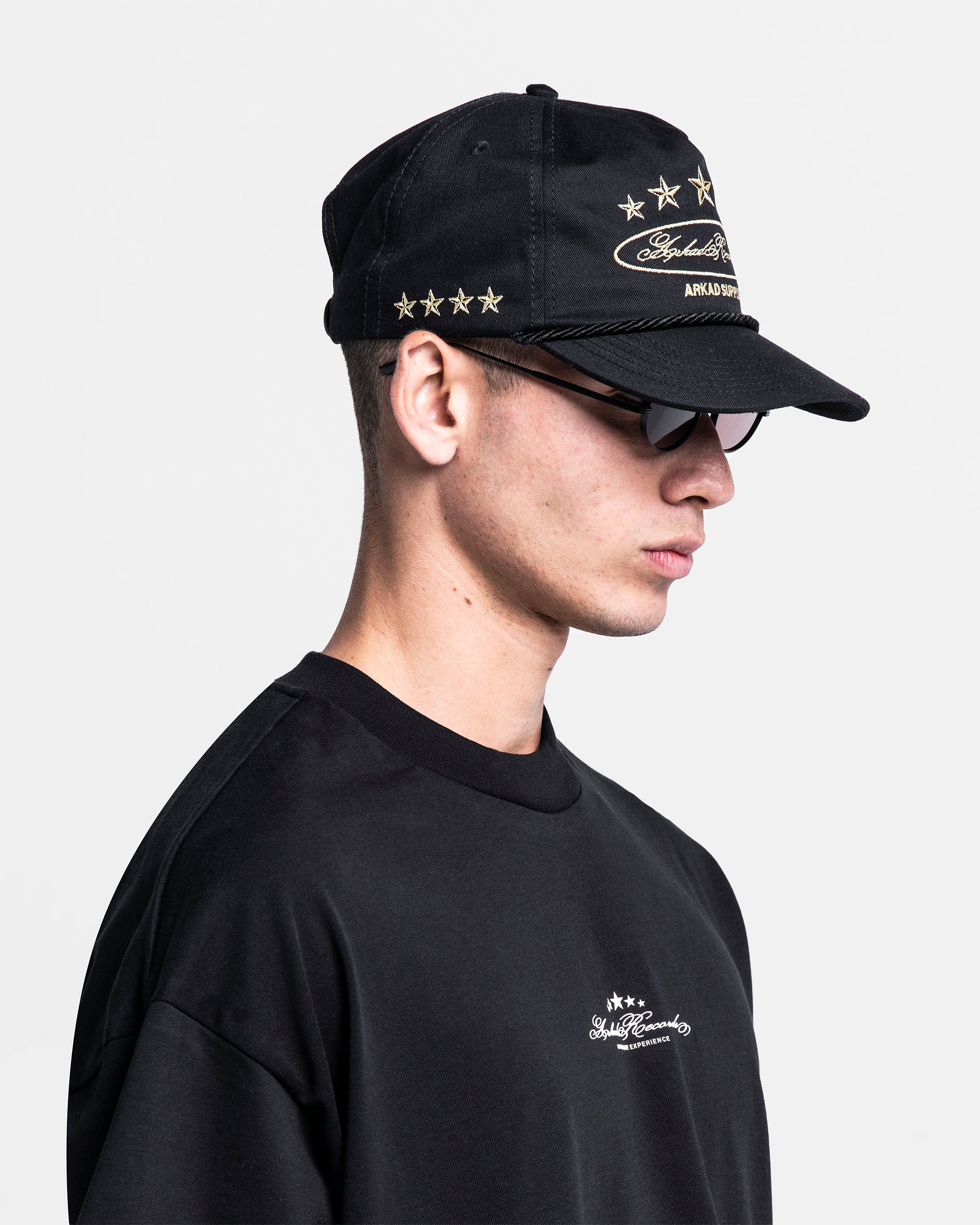 Gorra Cordón Negra Con Dorado Arkad Records
