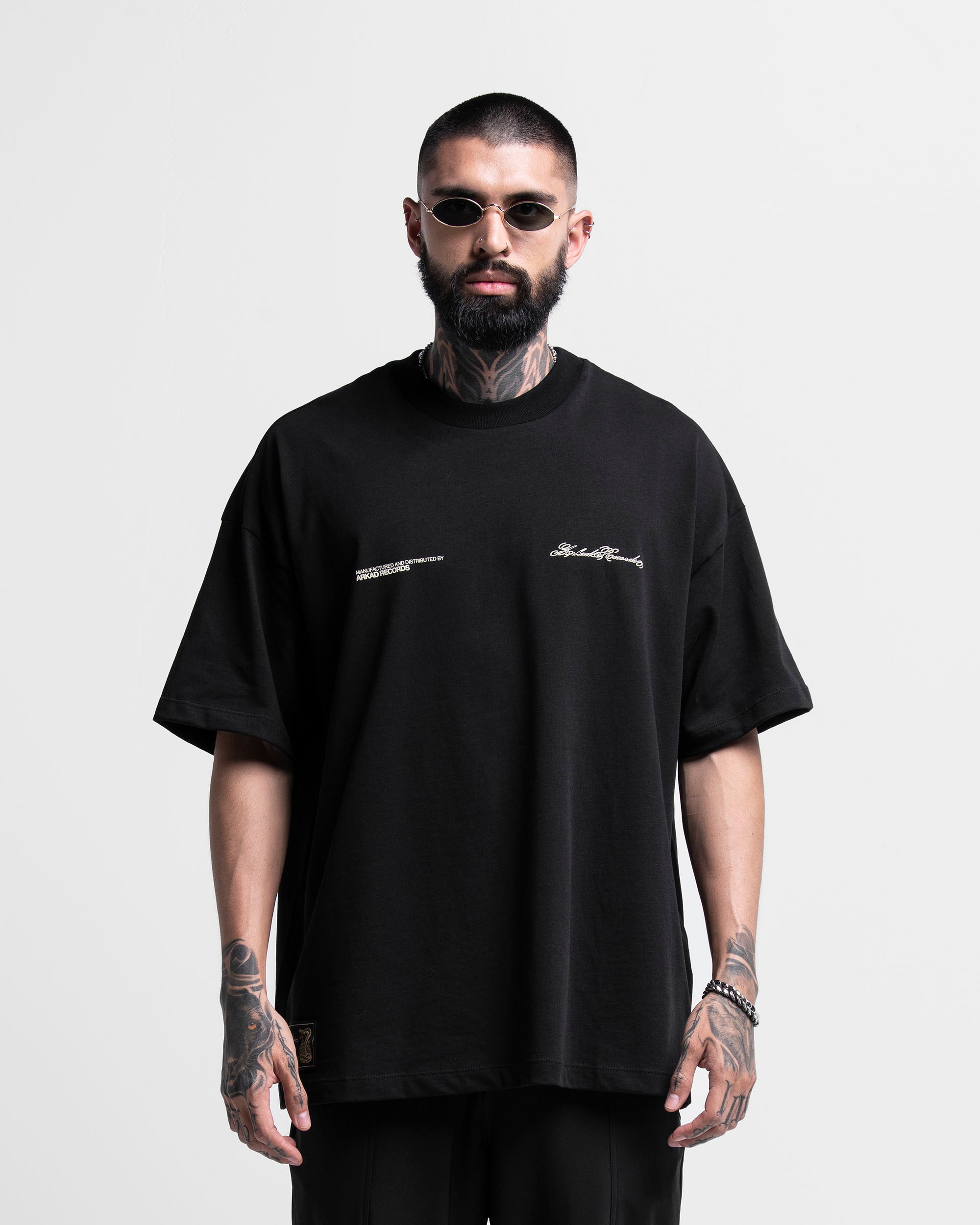 Graphic Tshirt Oversize Negra Arkad Records
