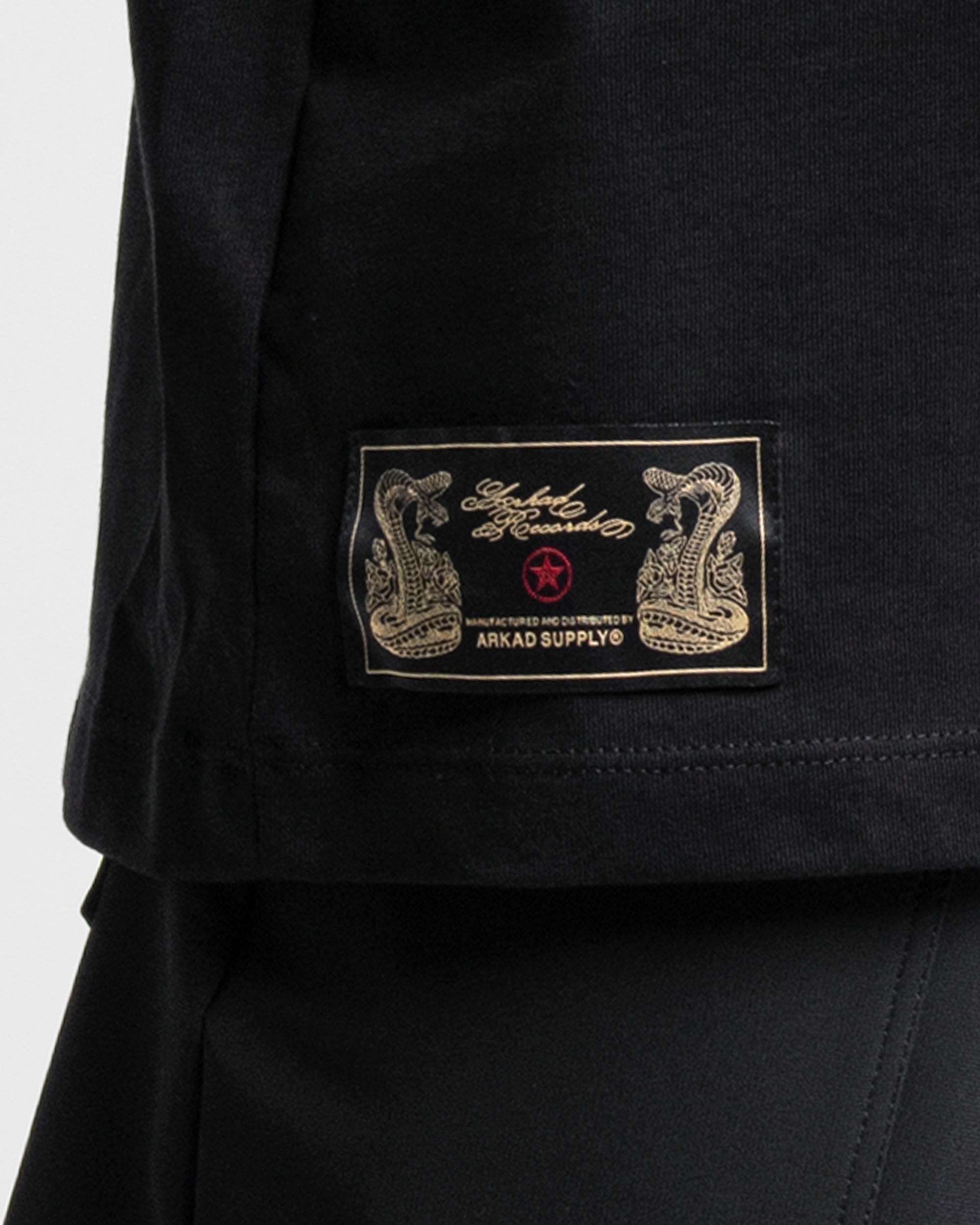 Graphic Tshirt Oversize Negra Arkad Records