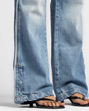 Jean Bootcut Azul - Unisex
