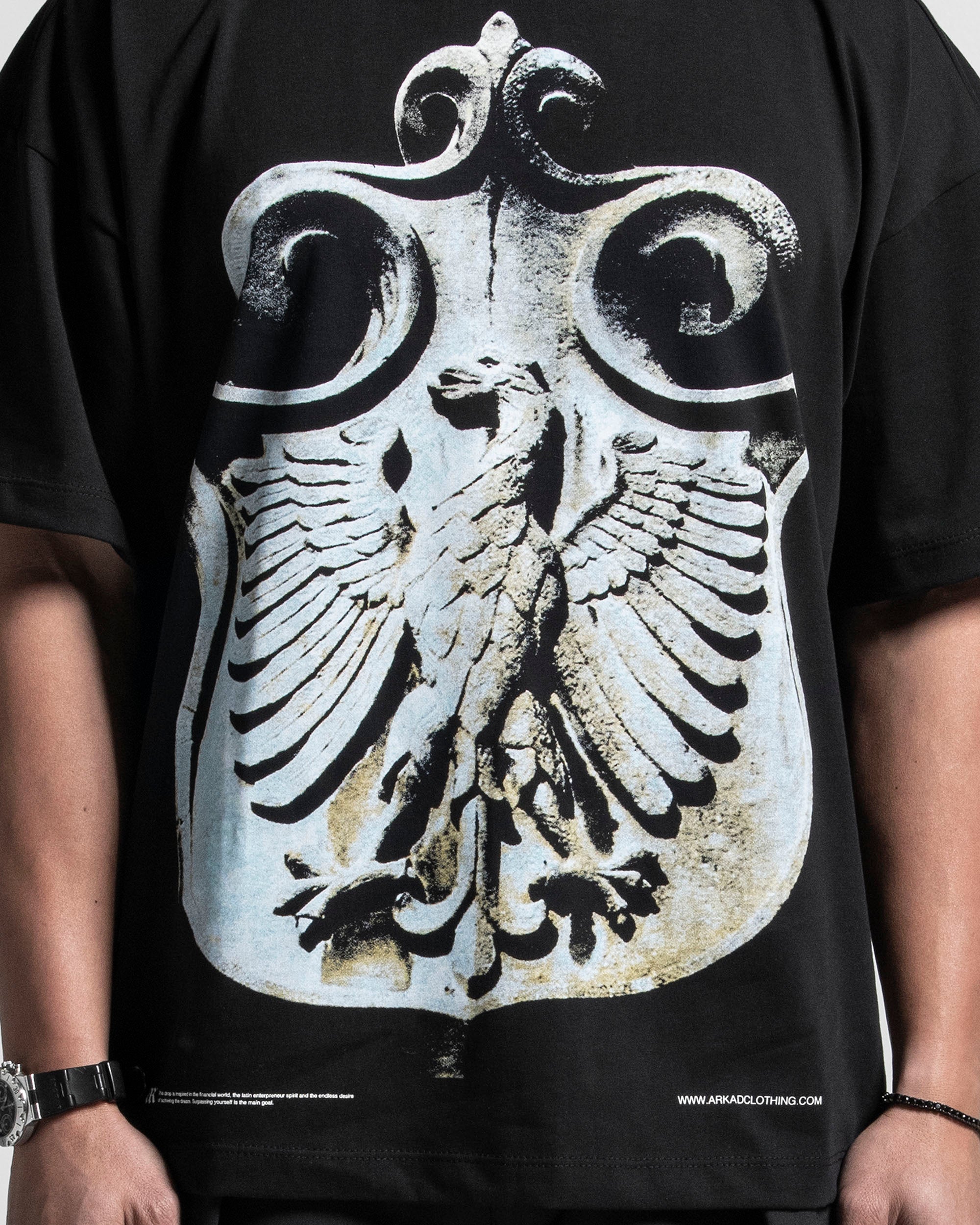 Tshirt Oversize Negra Sculpture