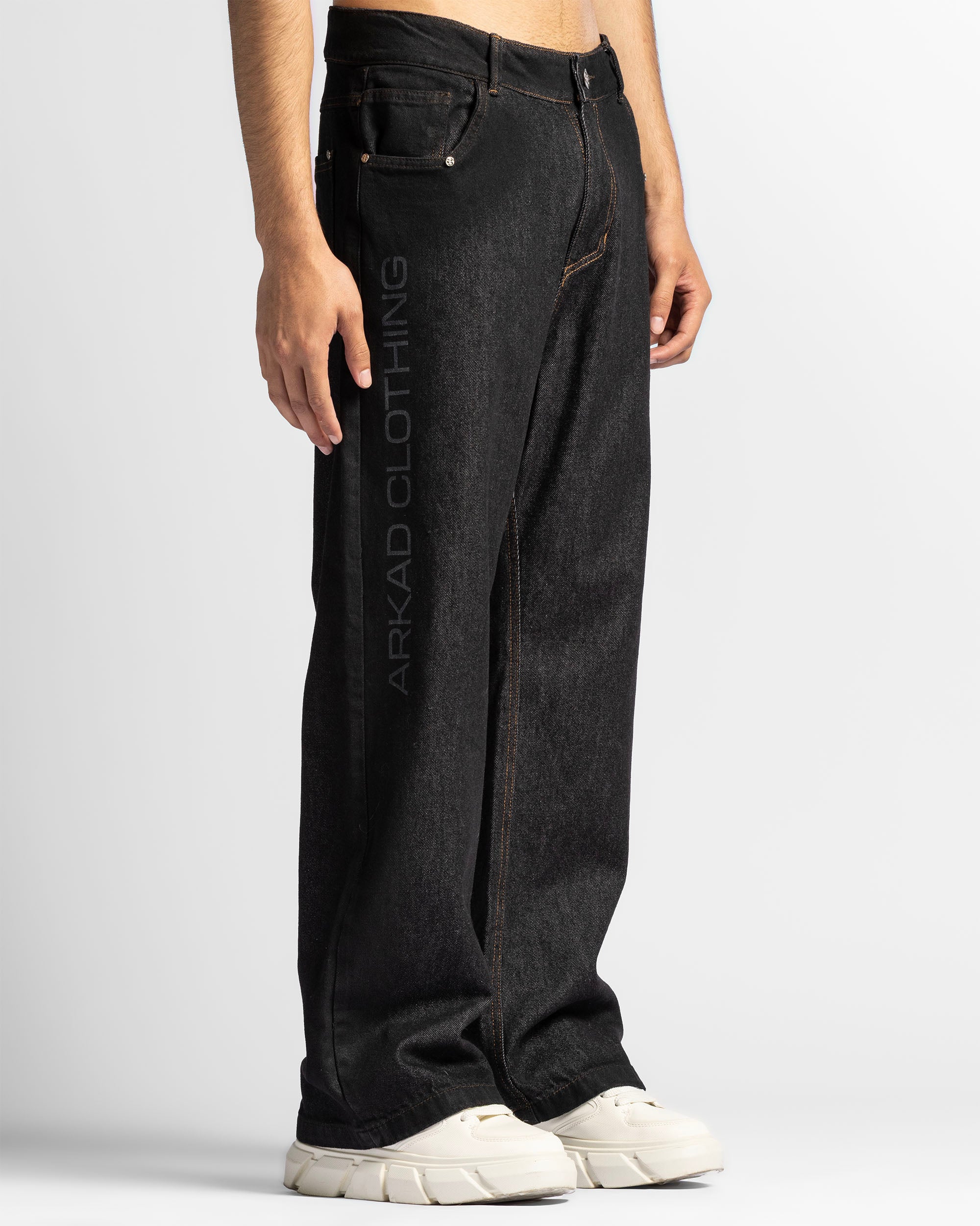 Denim Pant Negro Hilos En Contraste