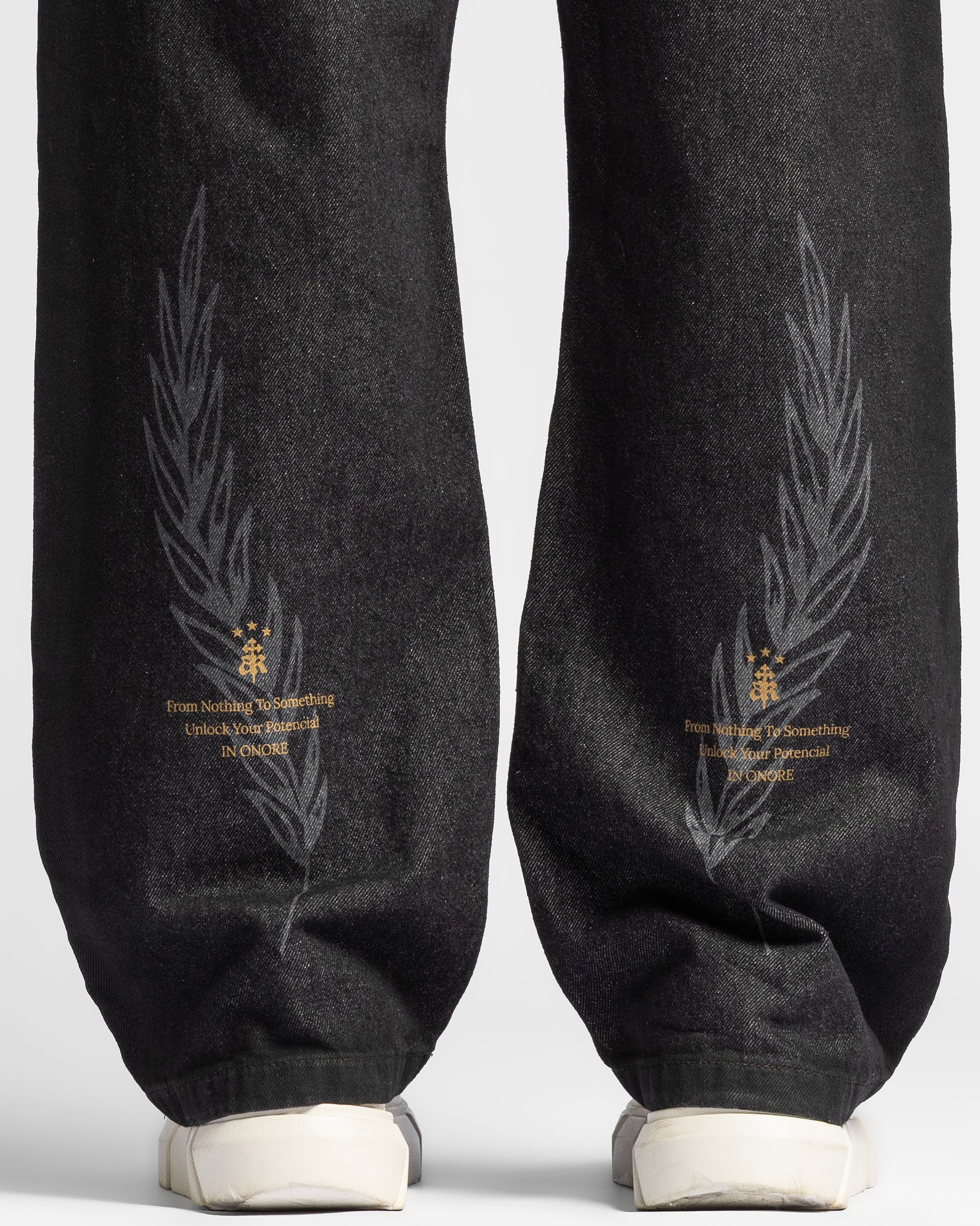 Denim Pant Negro Hilos En Contraste