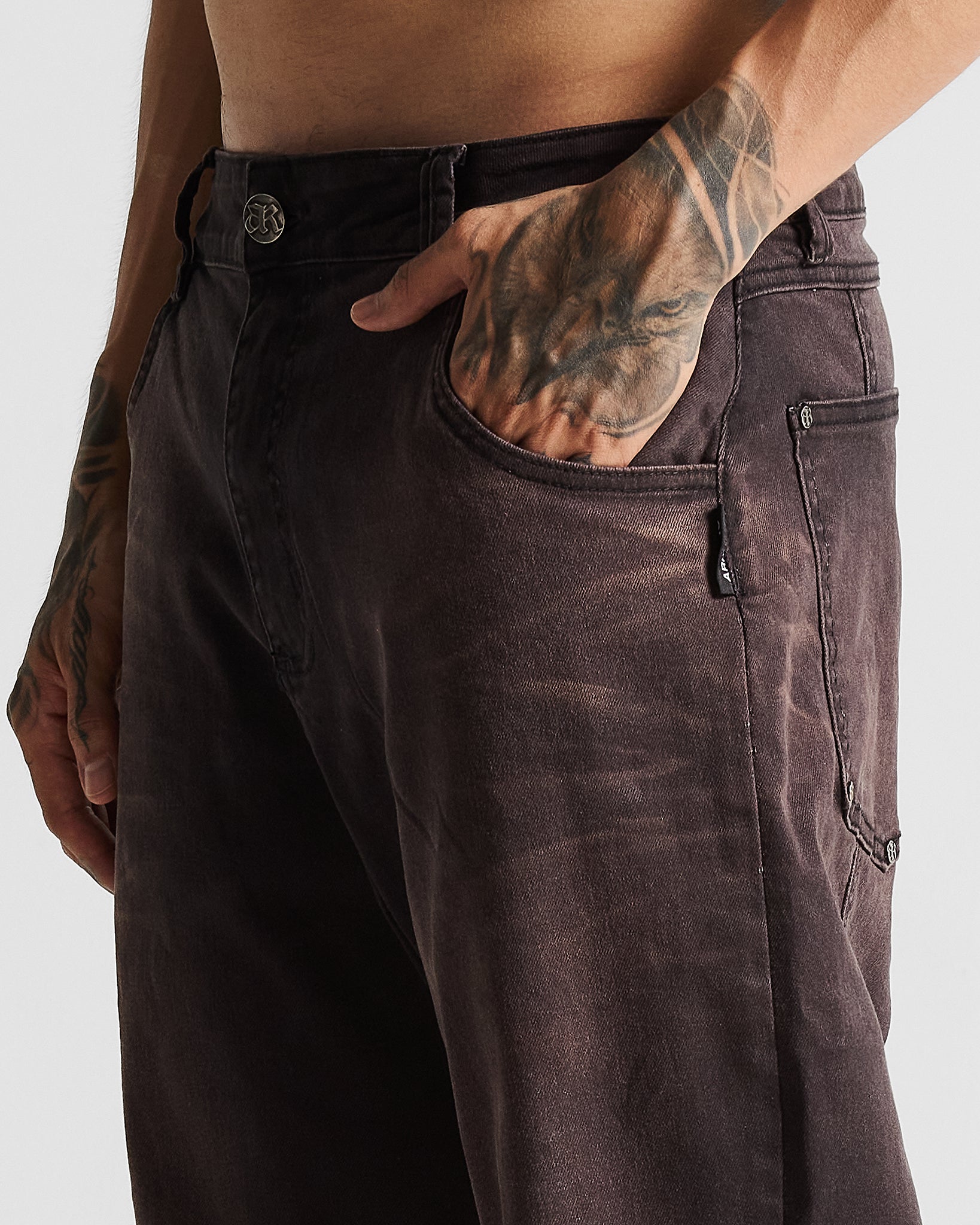 Washed Jean Negro Cafe
