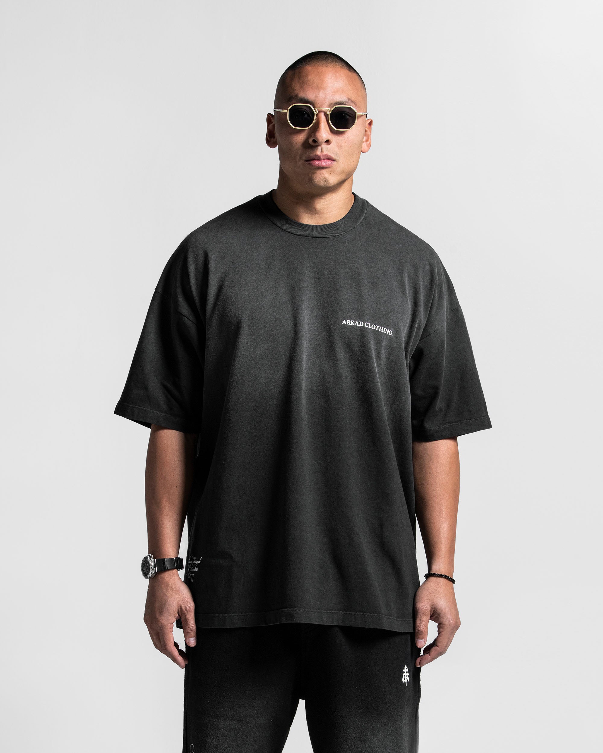 Oversize Tshirt Negra Llaves