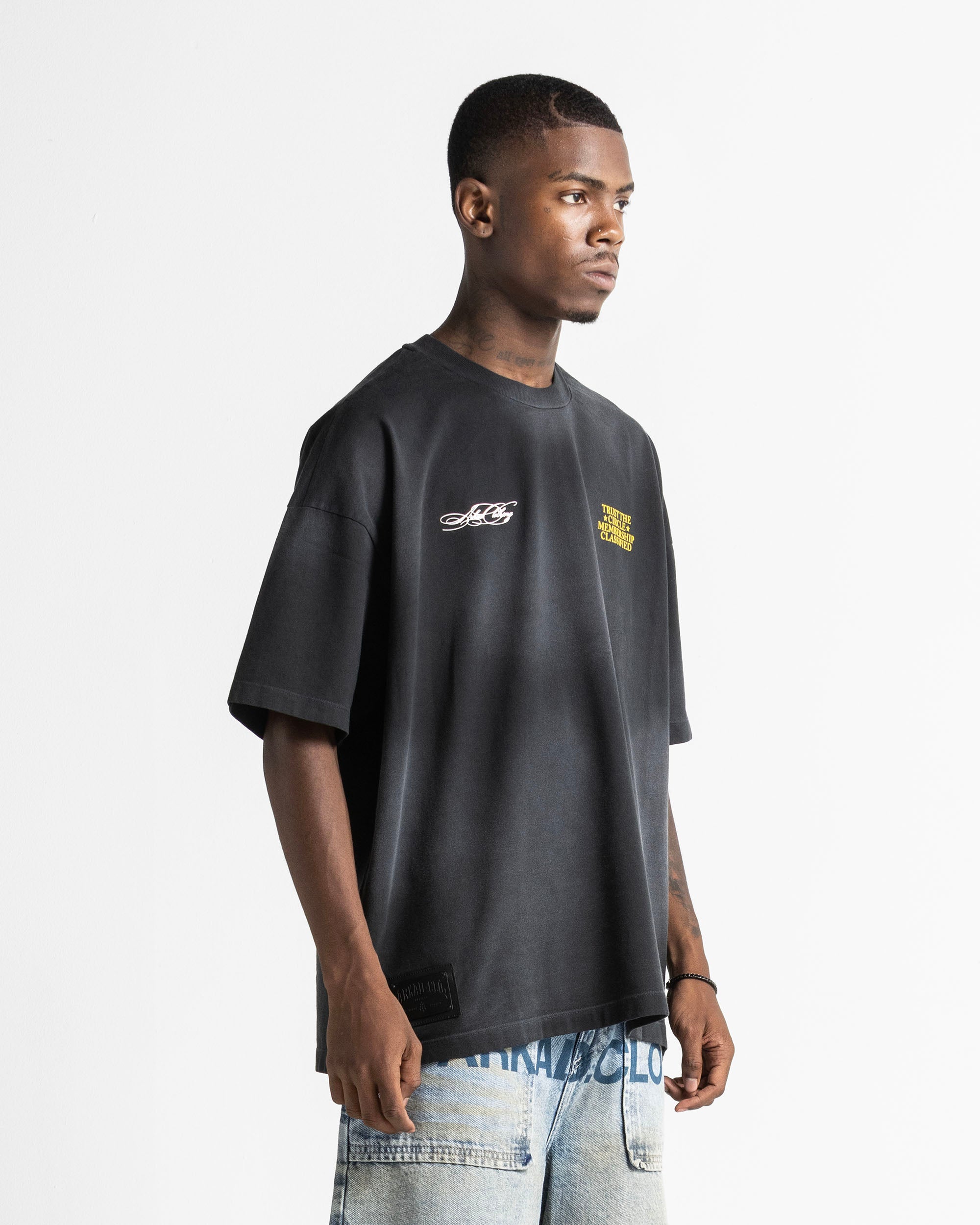 Washed Tshirt Negra Trust The Circle