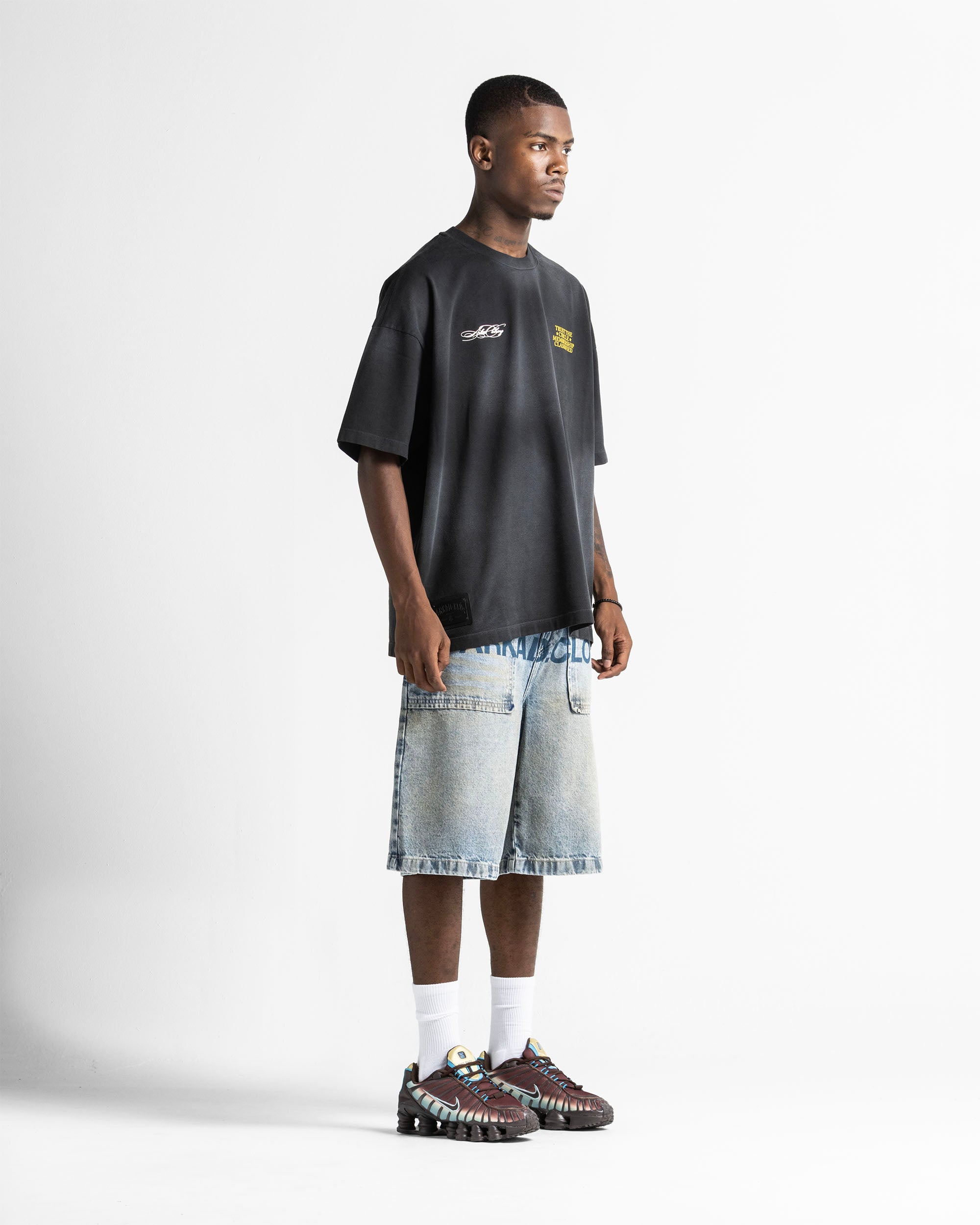 Washed Tshirt Negra Trust The Circle