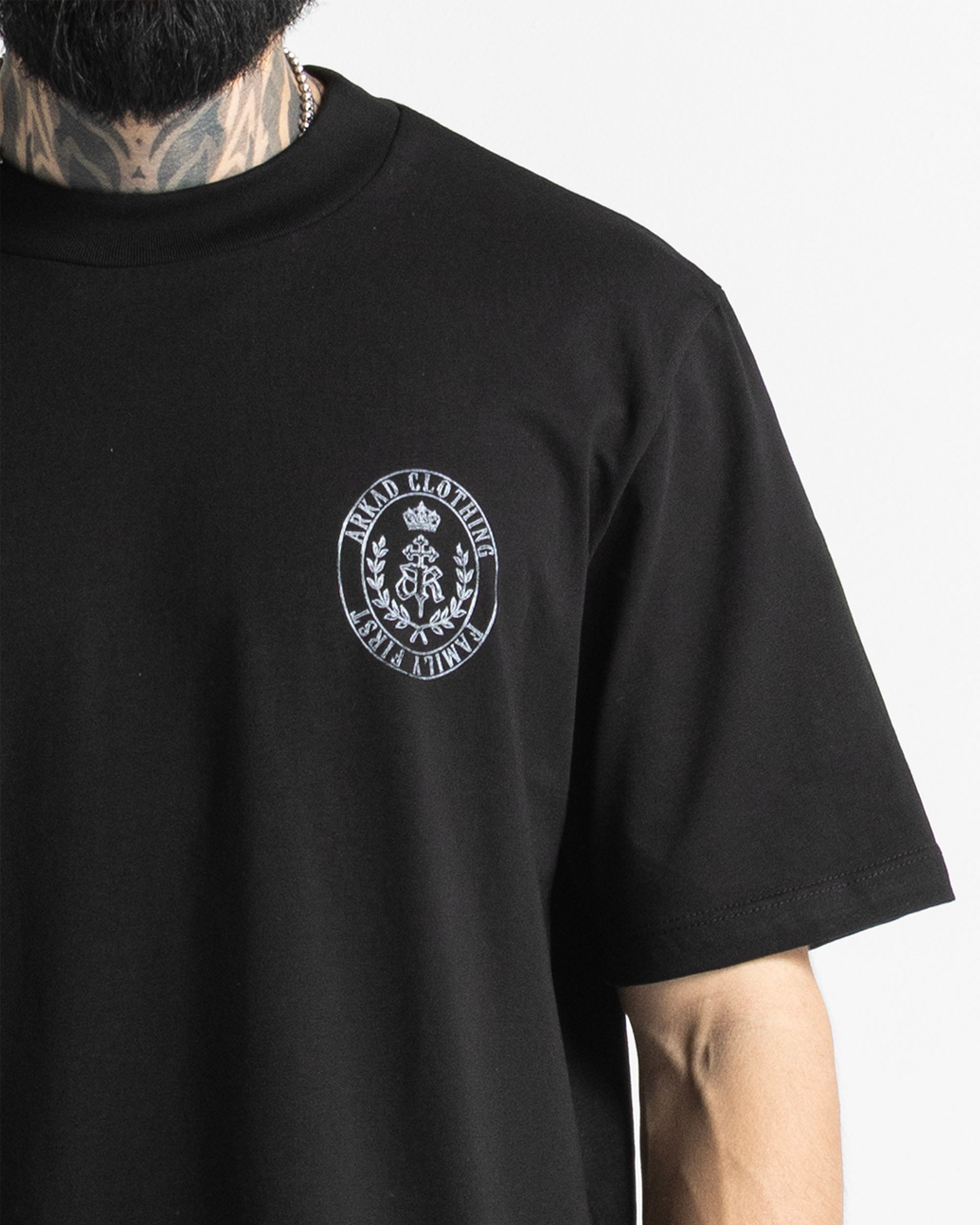 Tshirt Regular Fit Negra Family First