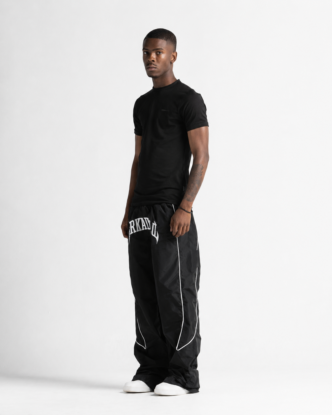 Tshirt Slim Fit Negra