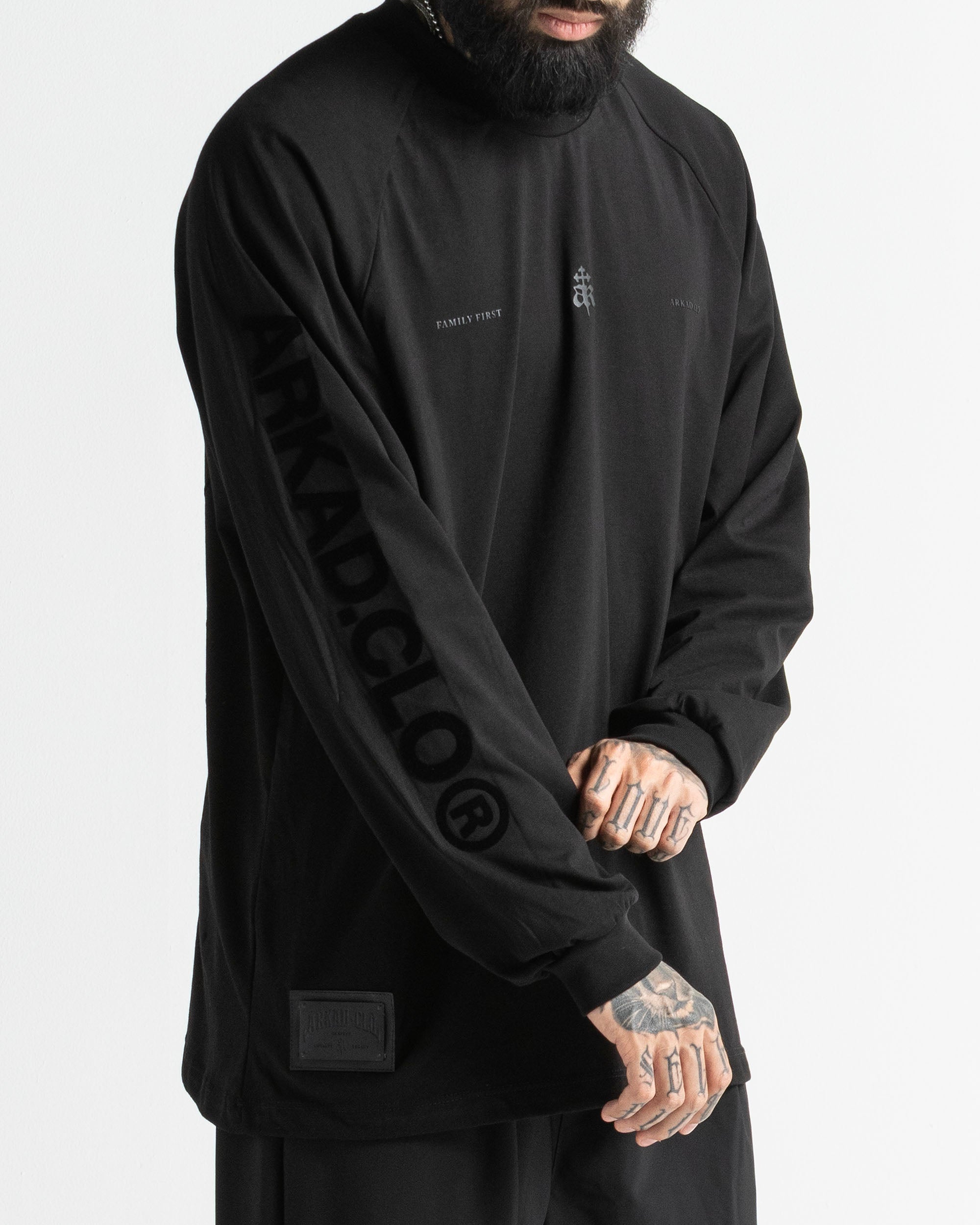 Long Sleeve Negro Velvet