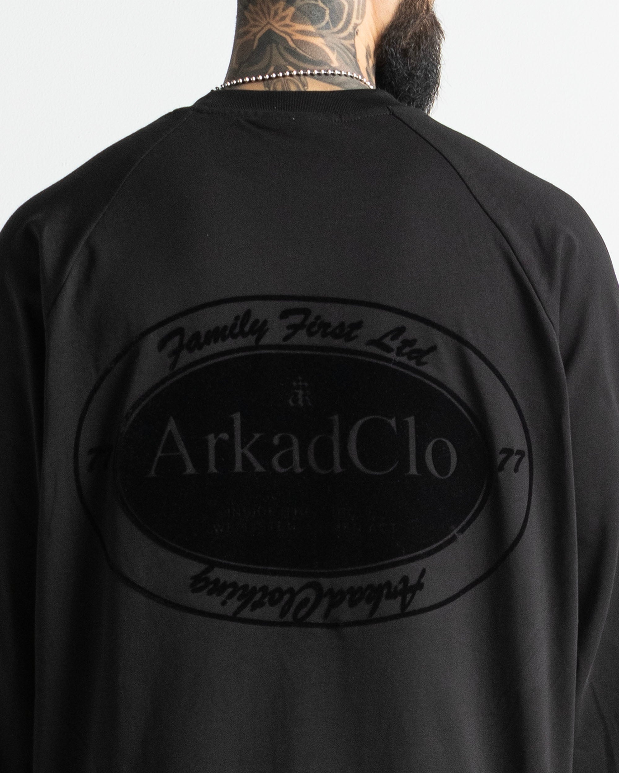 Long Sleeve Negro Velvet