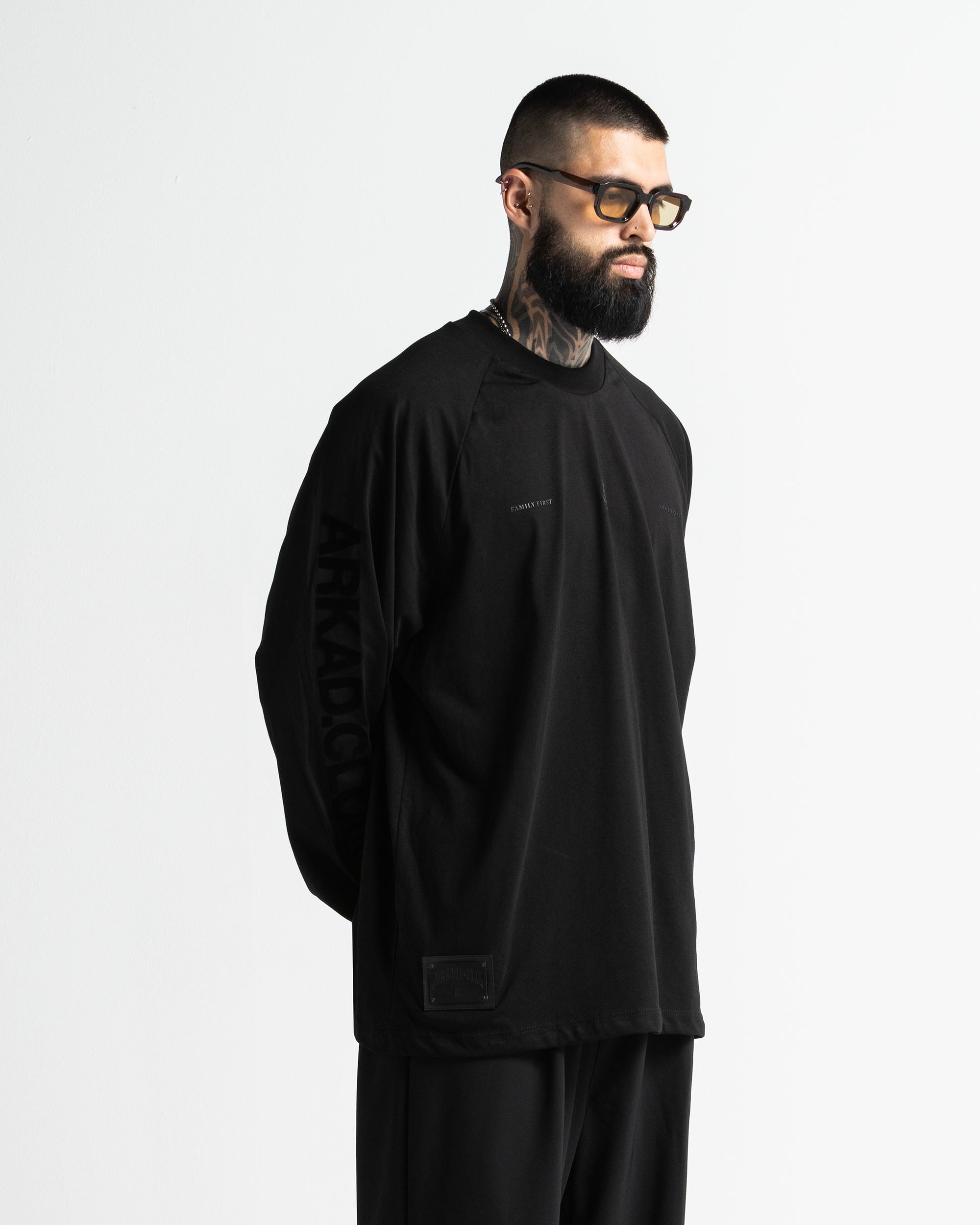 Long Sleeve Negro Velvet