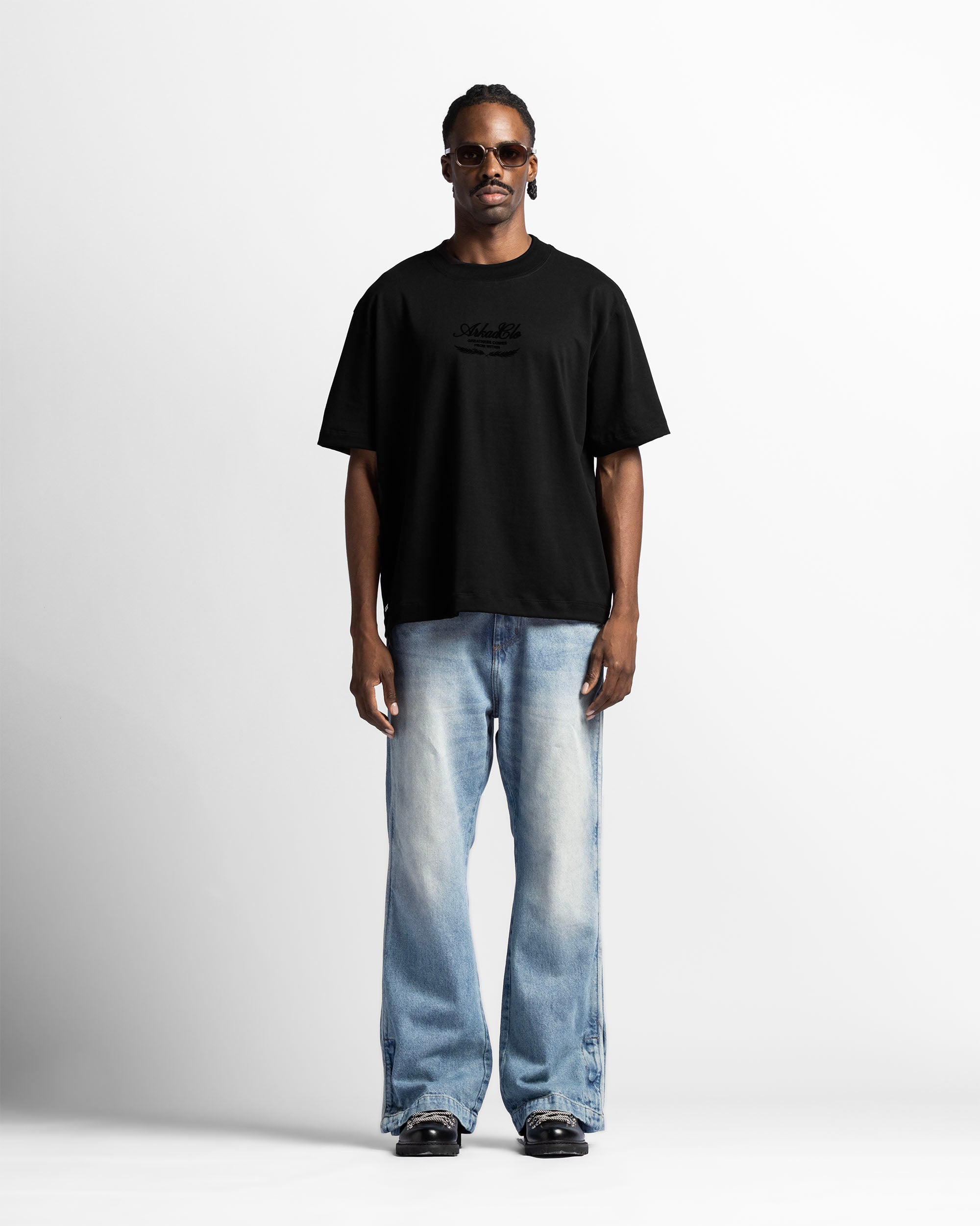 Tshirt Regular Fit Negra Velvet Print