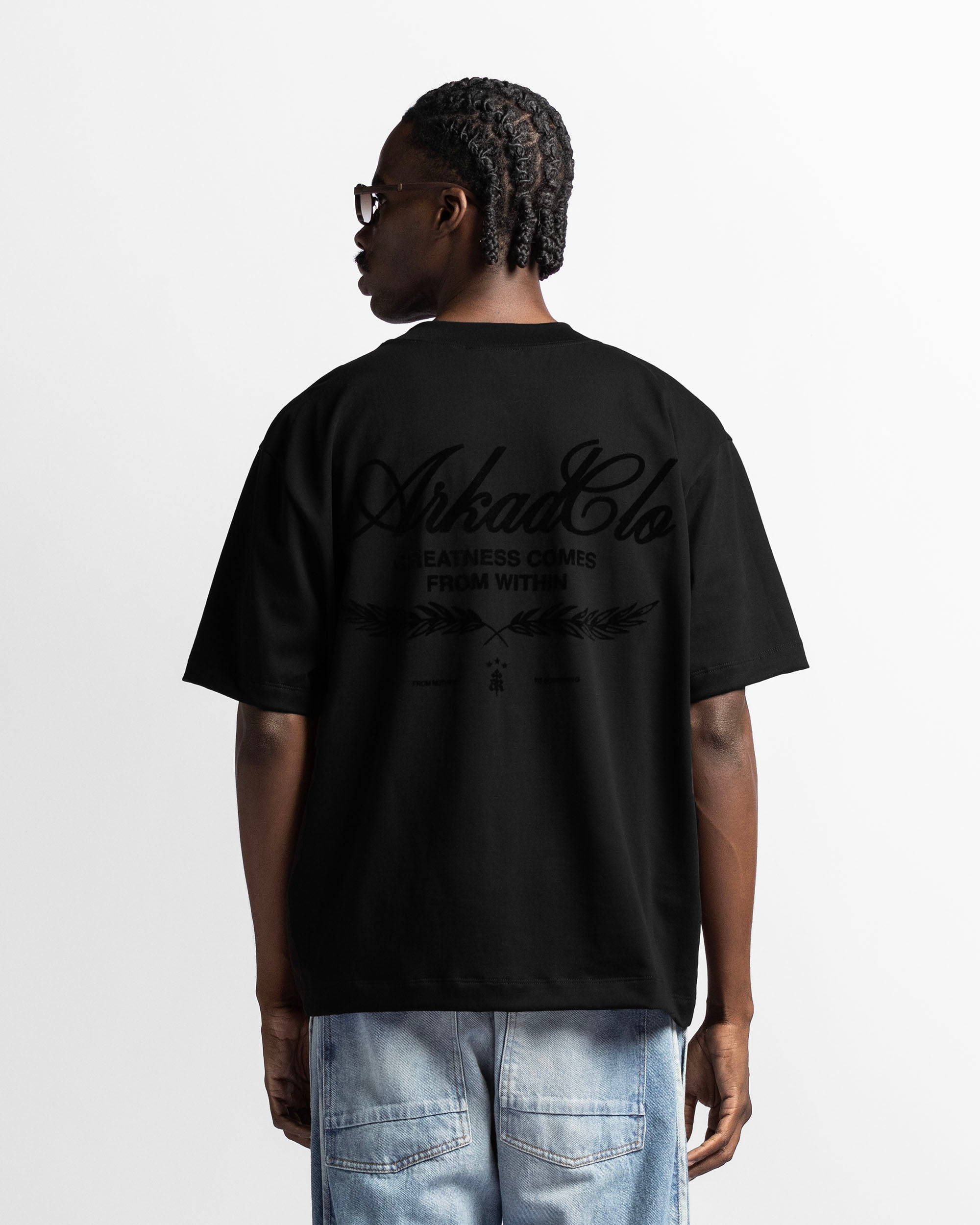 Tshirt Regular Fit Negra Velvet Print