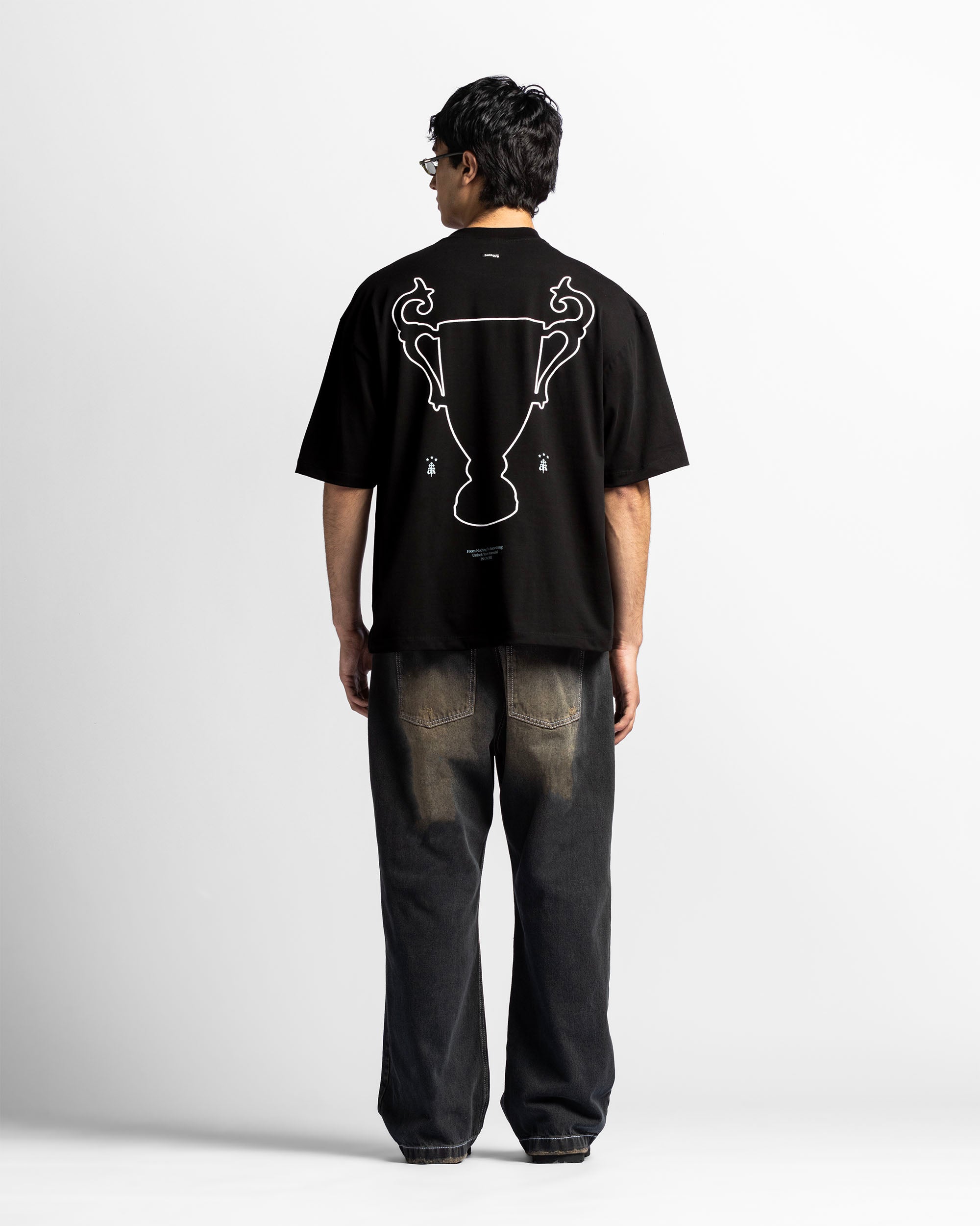 Tshirt Oversize Negra Trophy