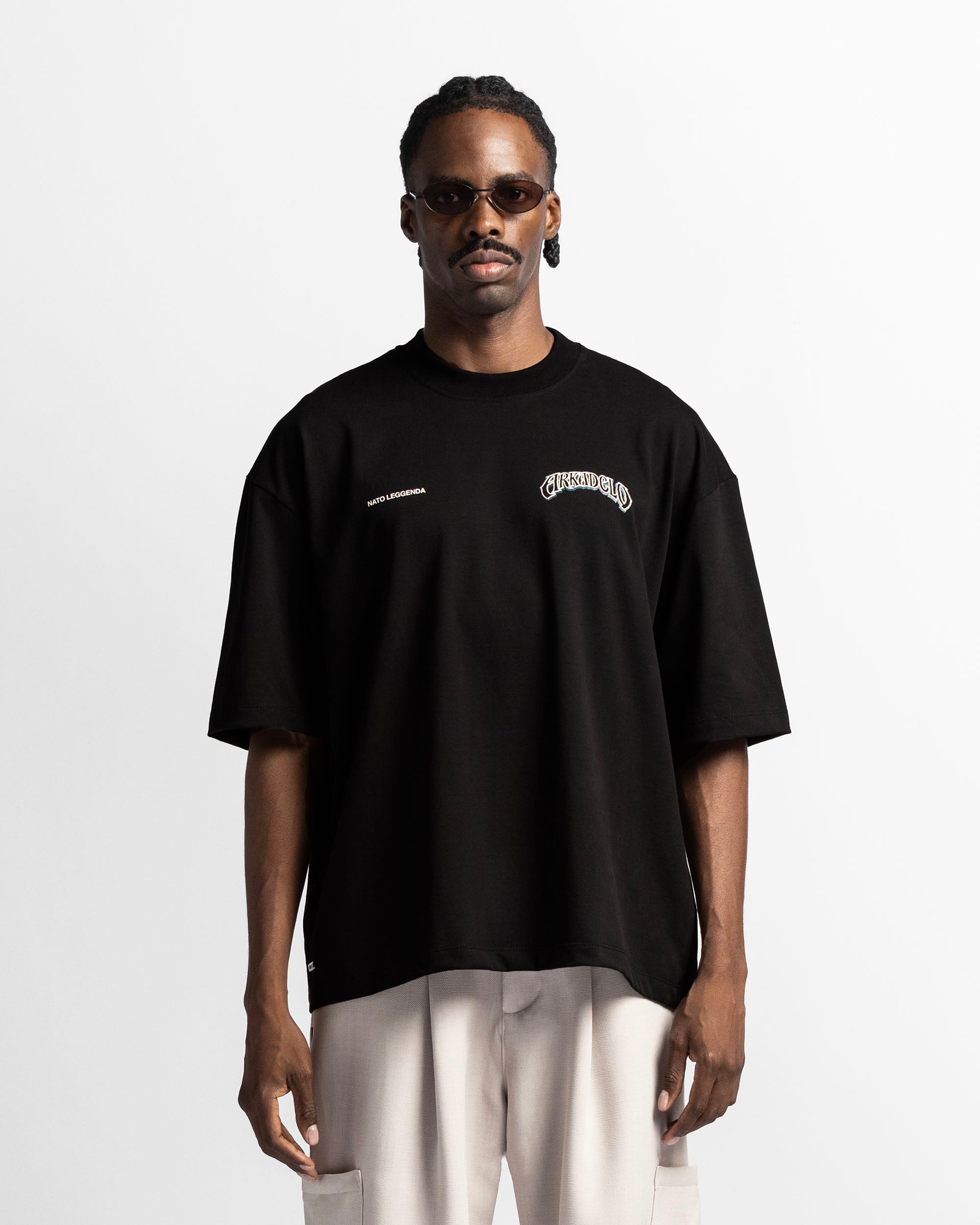 Tshirt Oversize Negra Trophy Nato