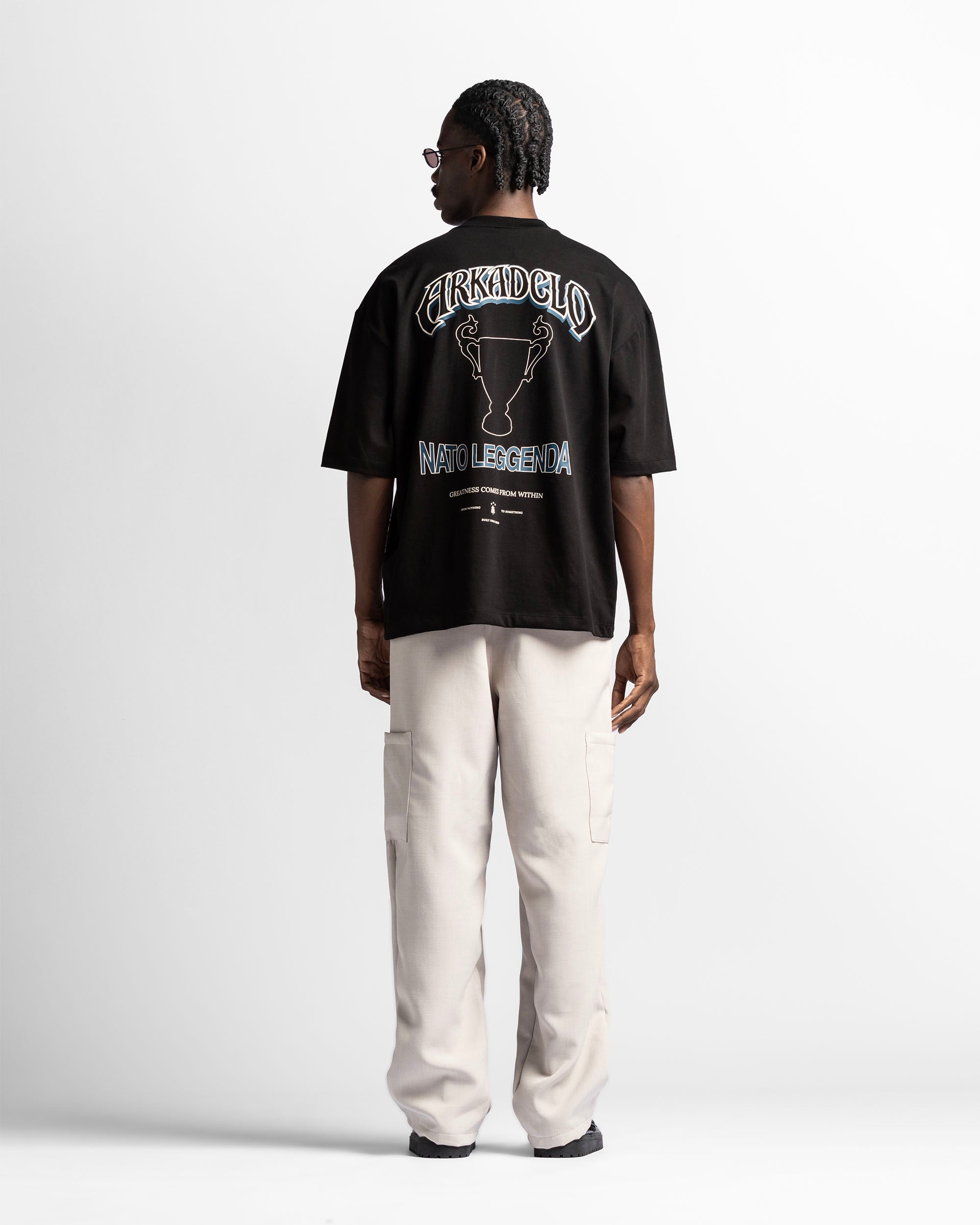 Tshirt Oversize Negra Trophy Nato